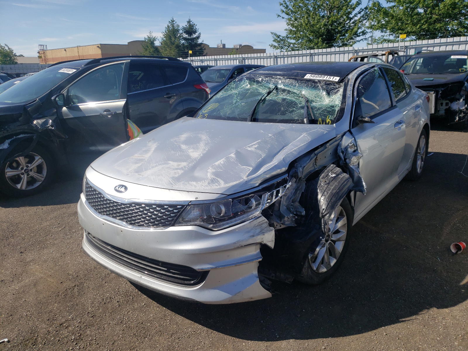 Photo 2 from auction – 2016 KIA OPTIMA EX with VIN 5XXGU4L38GG075831