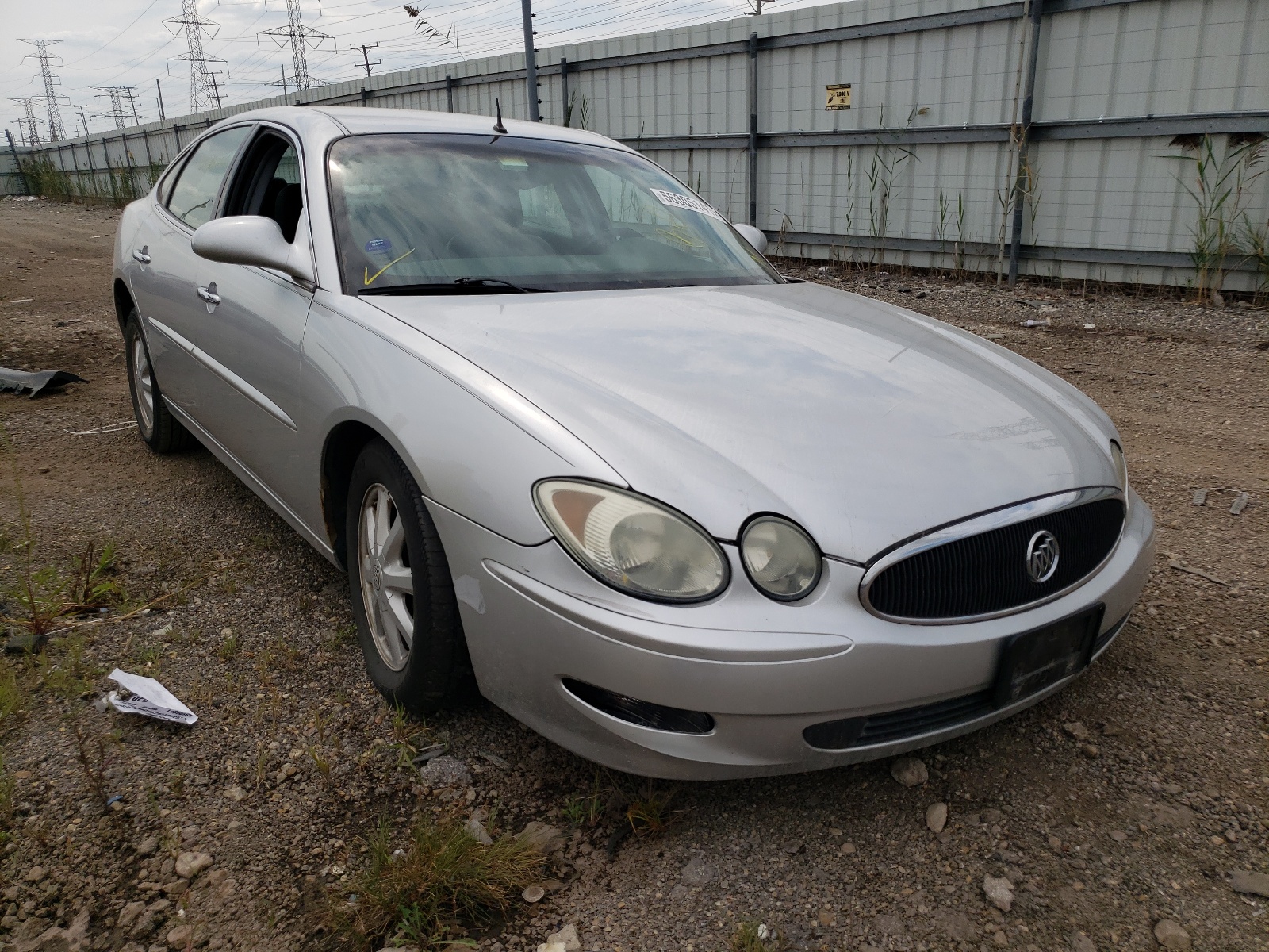 BUICK LACROSSE C 2005 with VIN 2G4WD562451352557 - Photo from auction