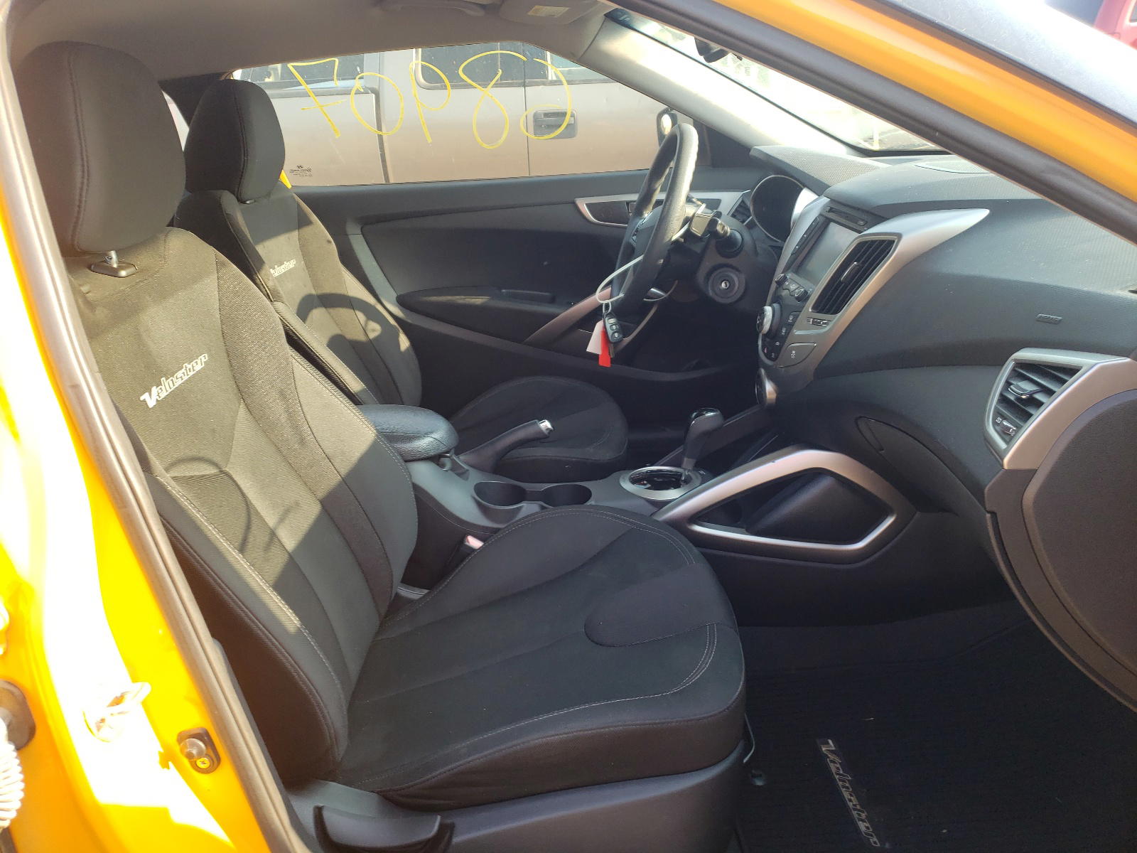 Photo 5 from auction – 2012 HYUNDAI VELOSTER with VIN KMHTC6AD3CU040624