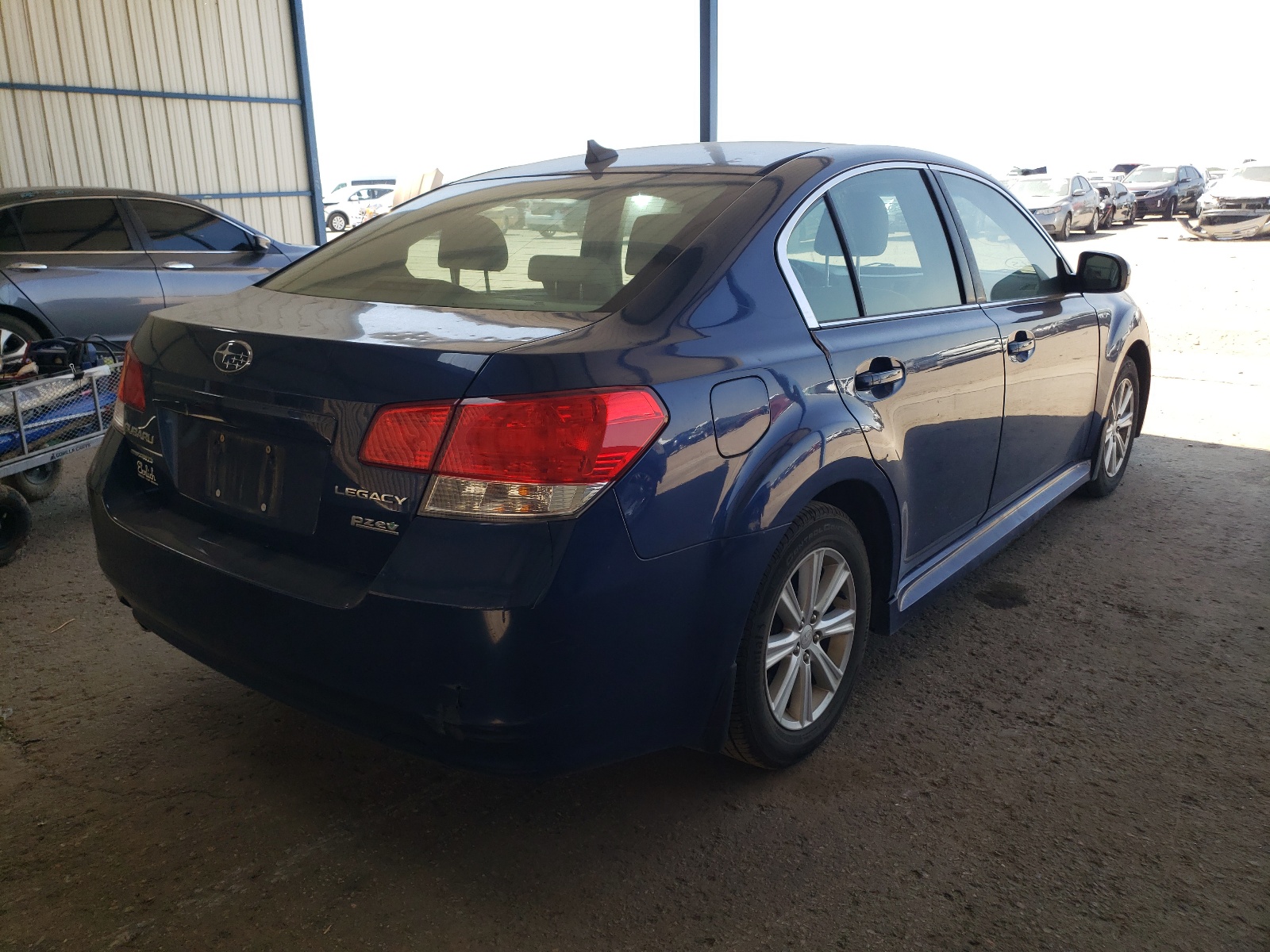 Foto 4 de la subasta – 2011 SUBARU LEGACY 2.5 con VIN 4S3BMBF62B3218415
