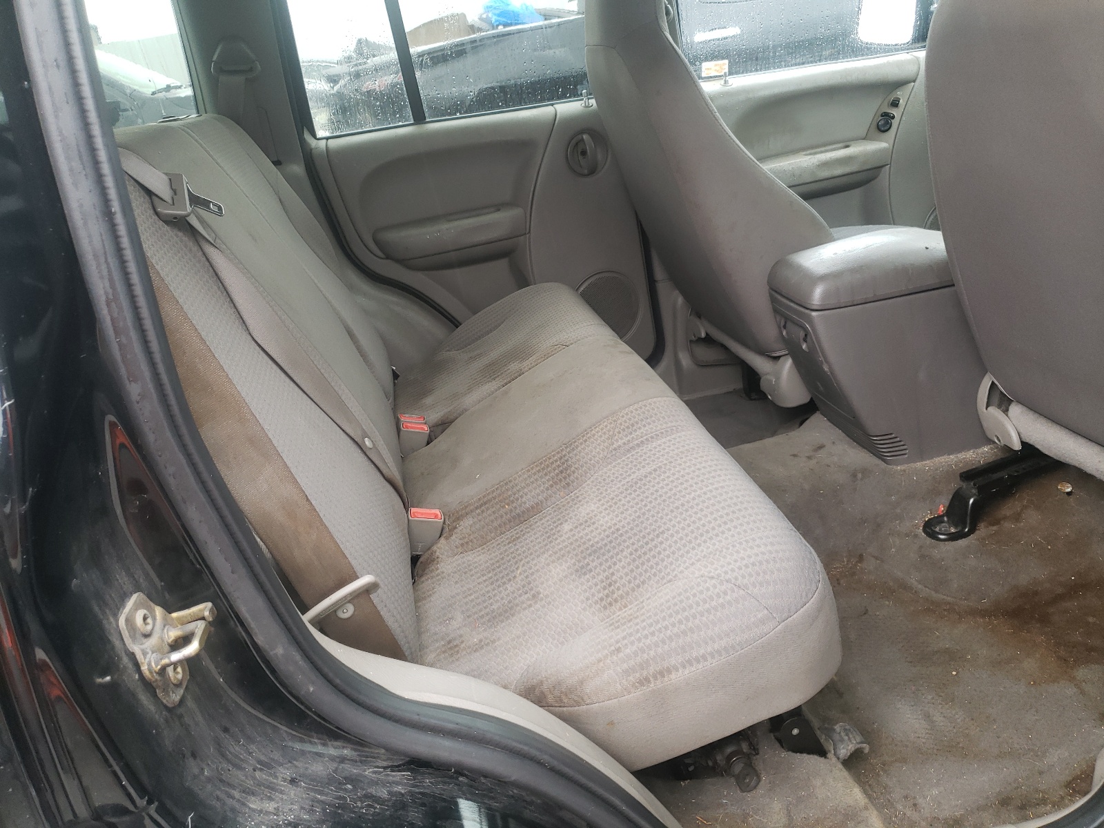 Photo 5 from auction – 2003 JEEP LIBERTY SP with VIN 1J4GL48K53W716164