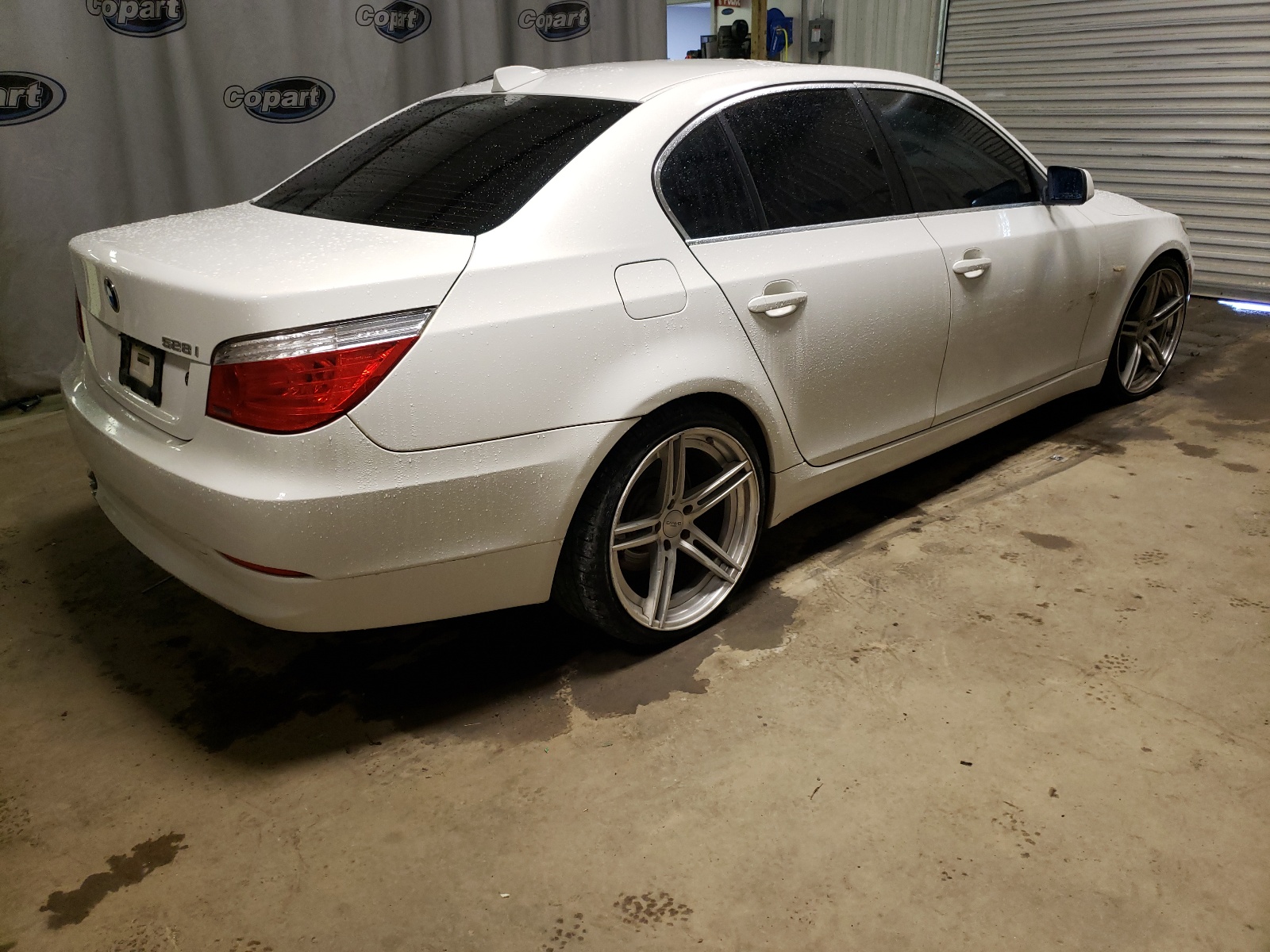 Photo 4 from auction – 2008 BMW 528 I with VIN WBANU535X8C113833