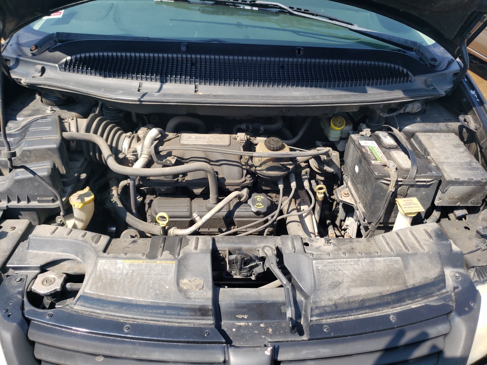 Zdjęcie 7 z aukcji – 2005 DODGE GRAND CARA z VIN 2D4GP44L85R498924