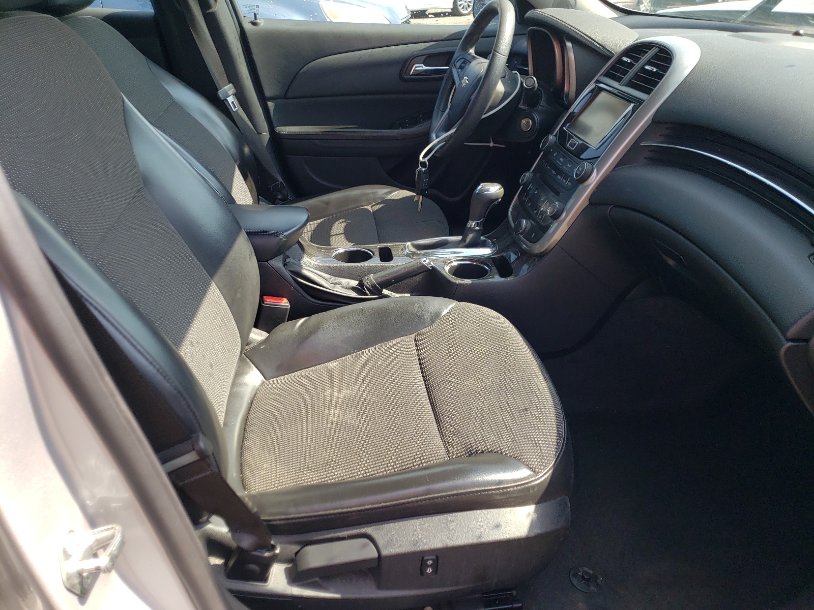 Photo 5 from auction – 2014 CHEVROLET MALIBU 1LT with VIN 1G11C5SL8EF134543