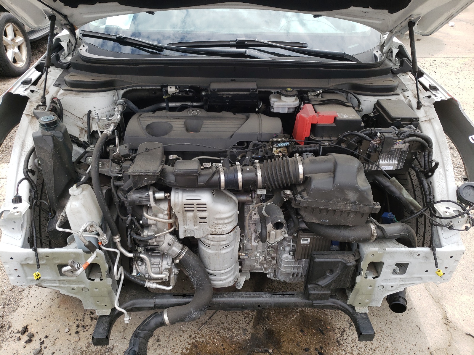 Photo 7 from auction – 2019 ACURA RDX with VIN 5J8TC2H35KL010962
