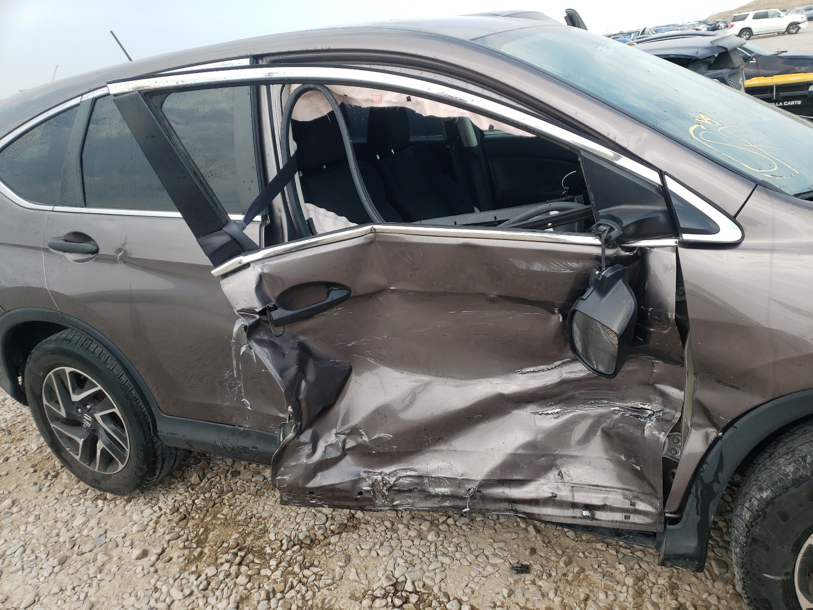 Photo 9 from auction – 2016 HONDA CR-V SE with VIN 2HKRM4H40GH651698