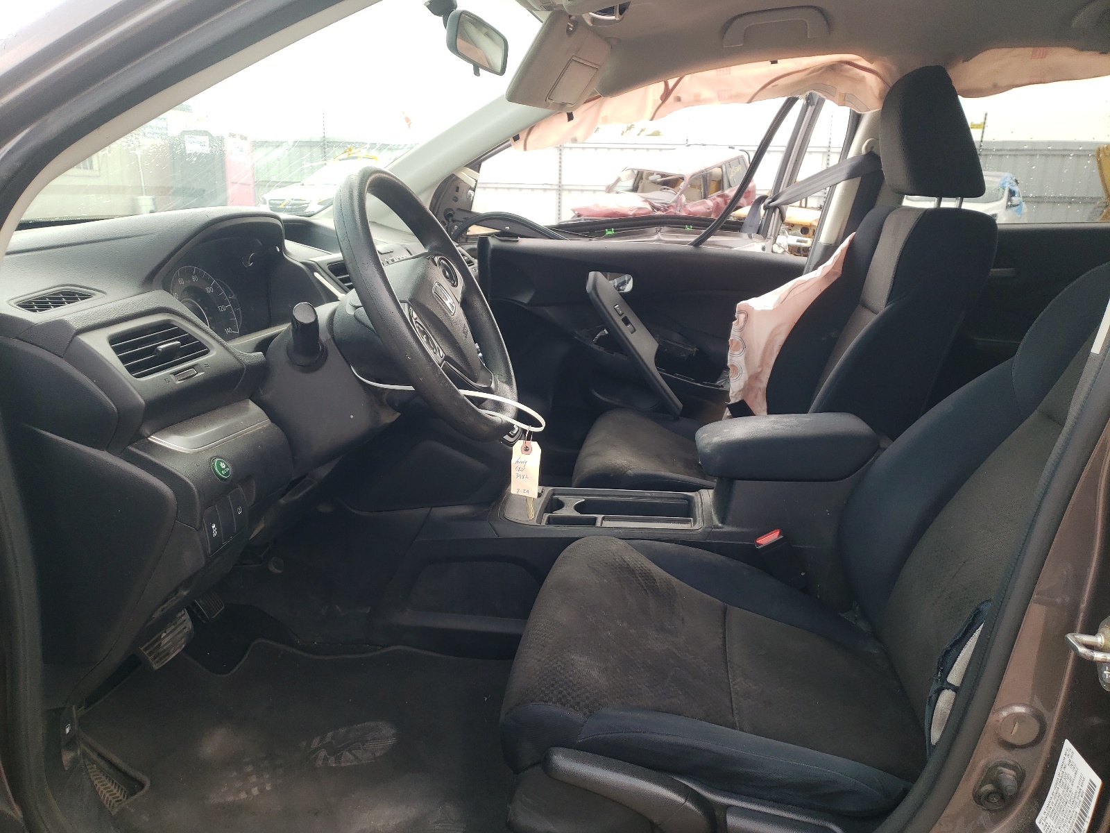 Photo 5 from auction – 2016 HONDA CR-V SE with VIN 2HKRM4H40GH651698
