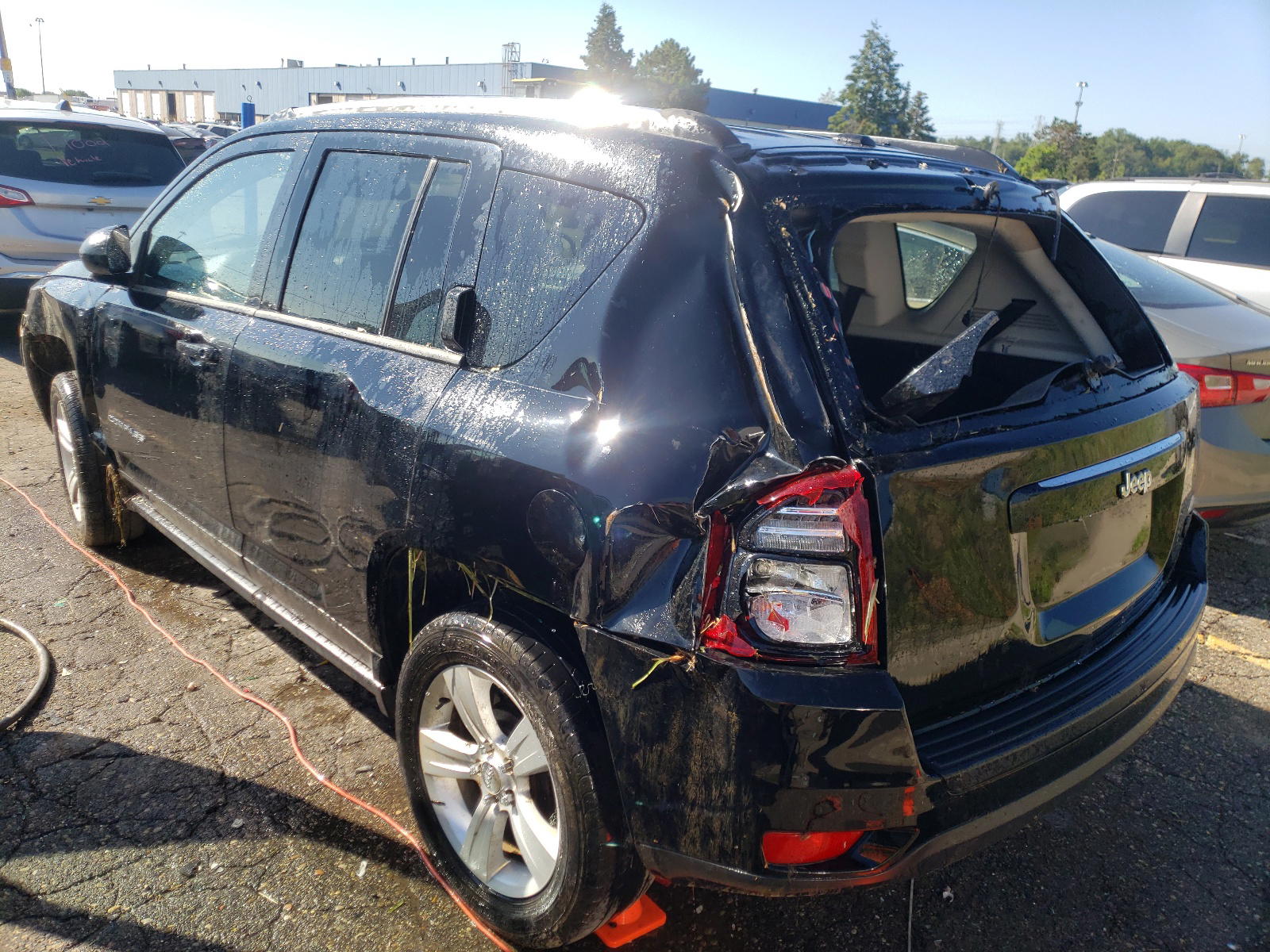 Photo 3 from auction – 2014 JEEP COMPASS LA with VIN 1C4NJCEB7ED547300