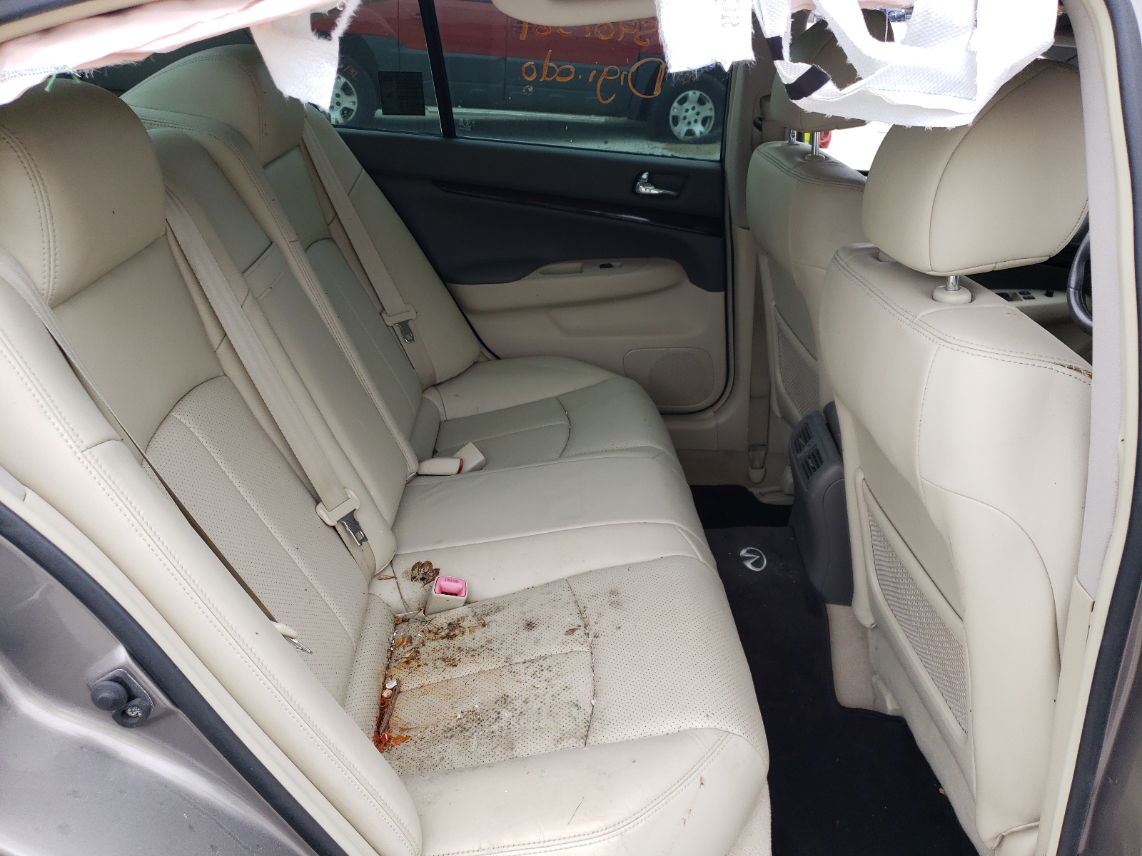 Photo 6 from auction – 2010 INFINITI G37 BASE with VIN JN1CV6AP1AM403916