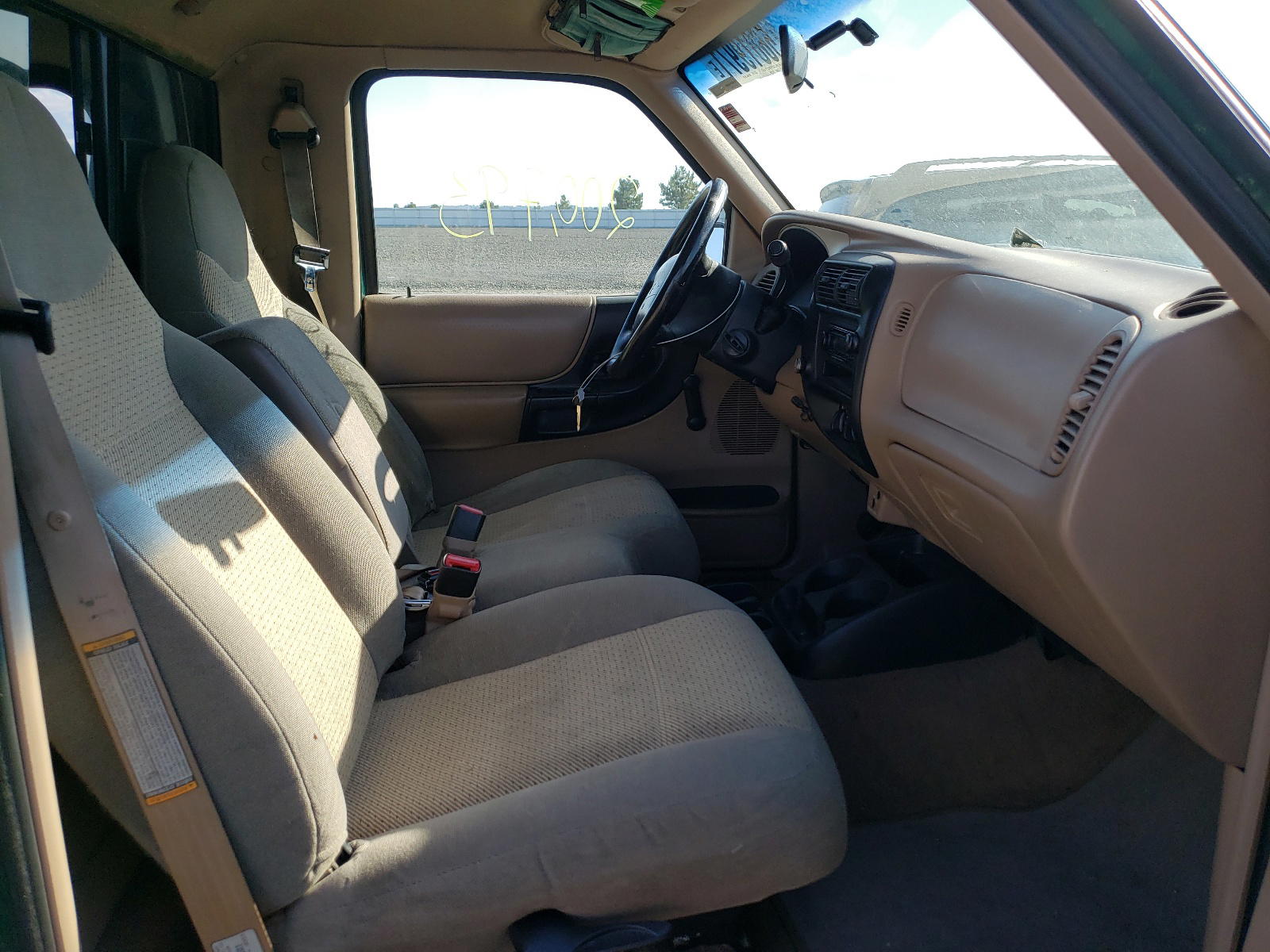 Photo 5 from auction – 1999 MAZDA B2500 with VIN 4F4YR12C2XTM09042