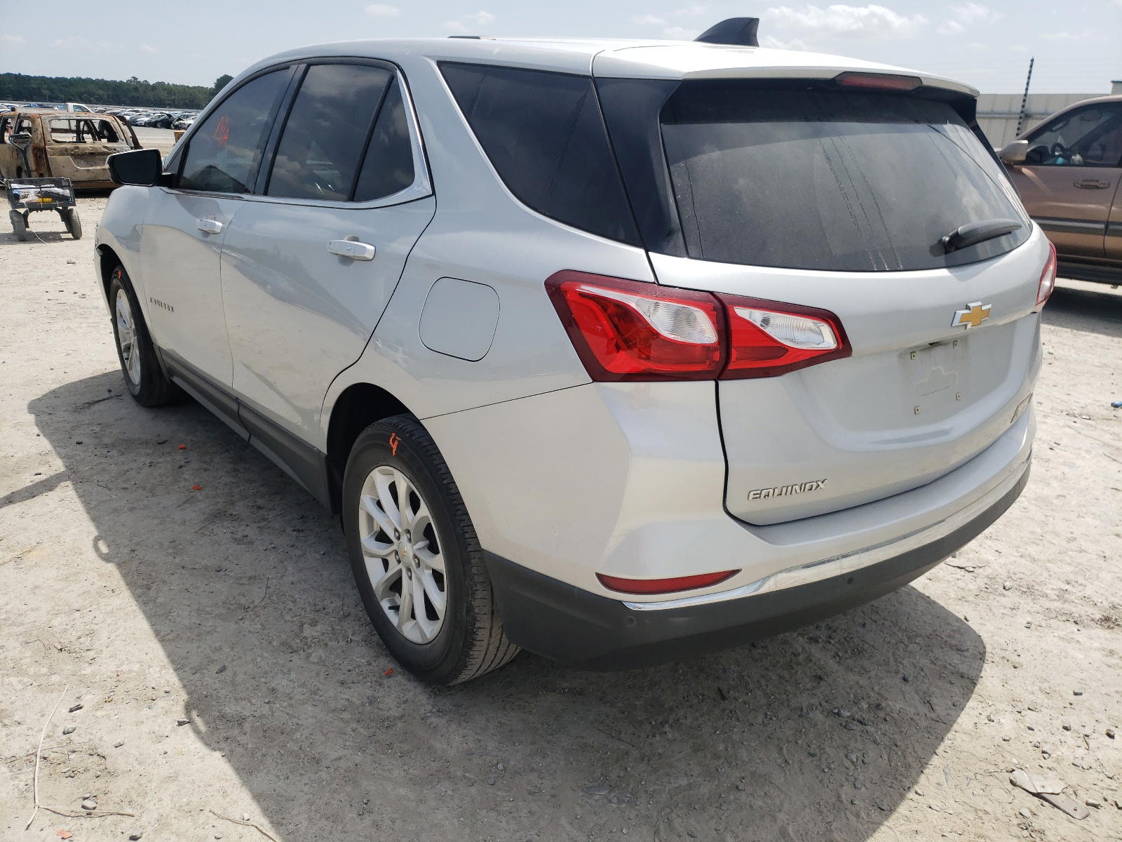 Photo 3 from auction – 2018 CHEVROLET EQUINOX LT with VIN 2GNAXJEV2J6262080