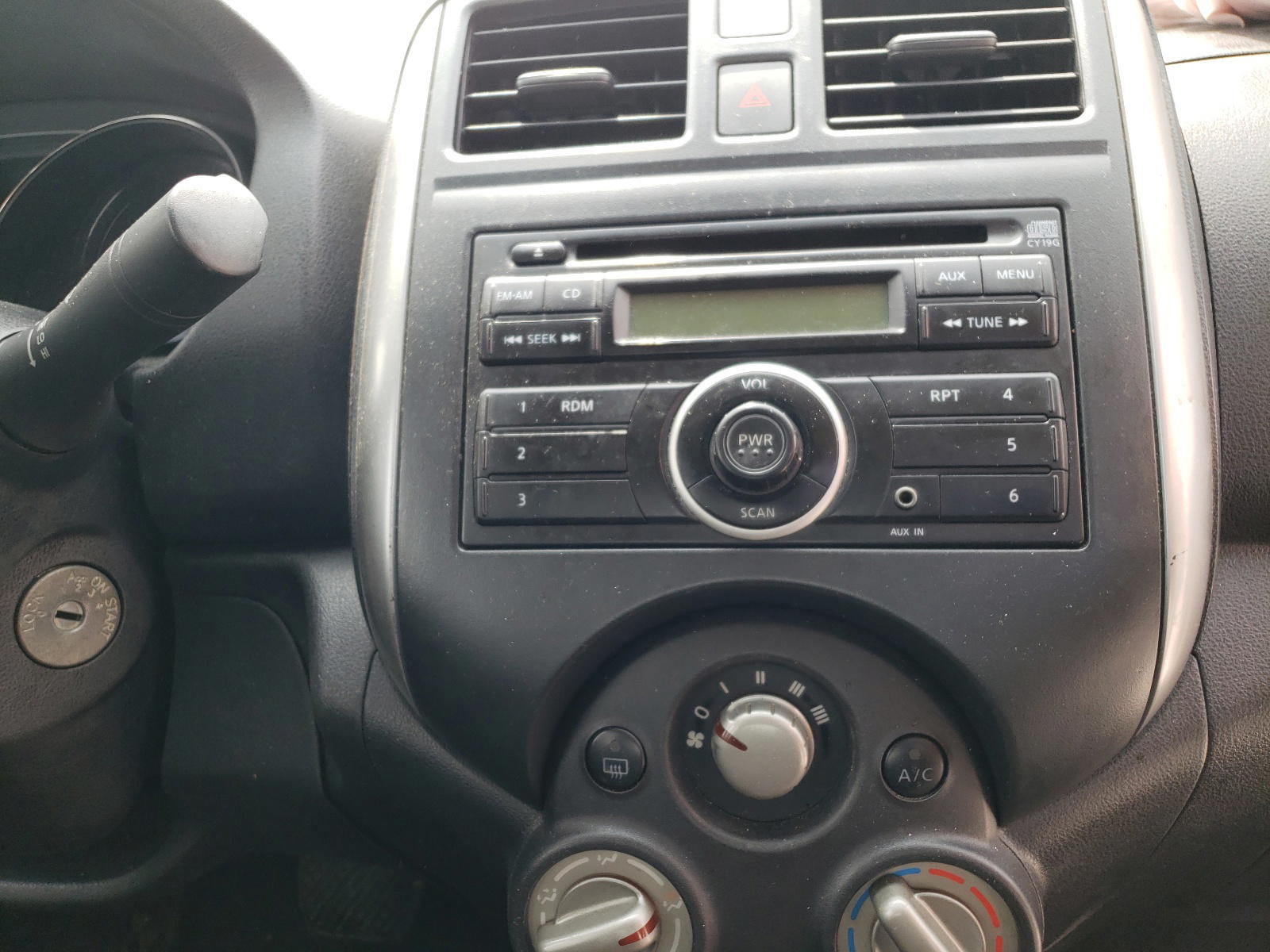 Photo 9 from auction – 2012 NISSAN VERSA S with VIN 3N1CN7AP4CL805867