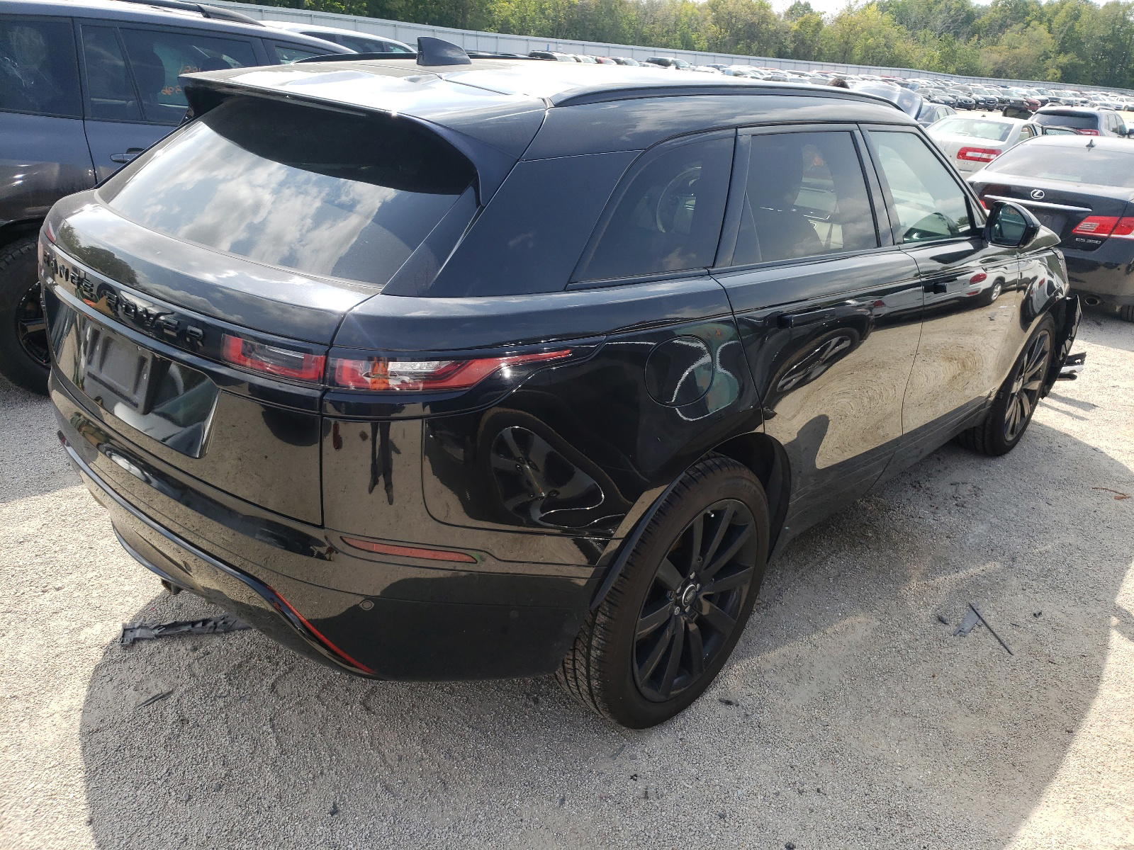 Photo 4 from auction – 2019 LAND ROVER RANGE ROVE with VIN SALYL2EX3KA780562