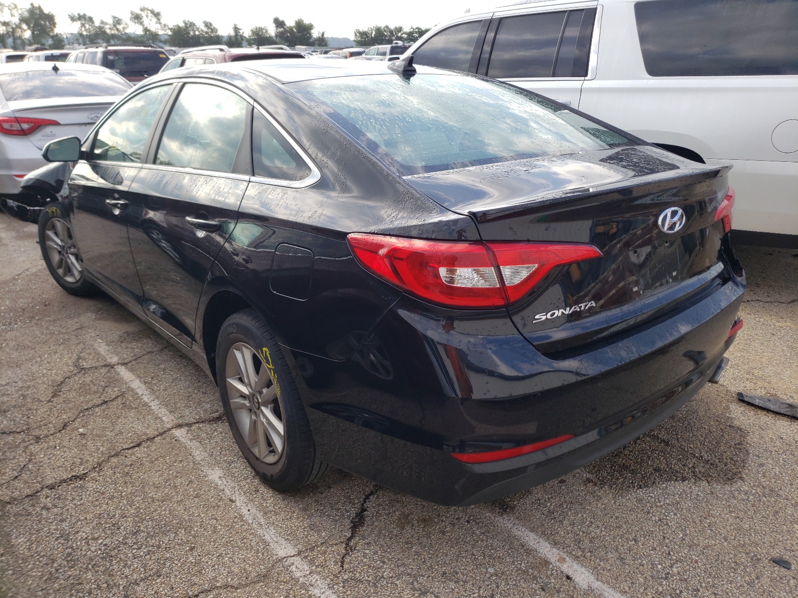 Photo 3 from auction – 2015 HYUNDAI SONATA SE with VIN 5NPE24AF1FH005178