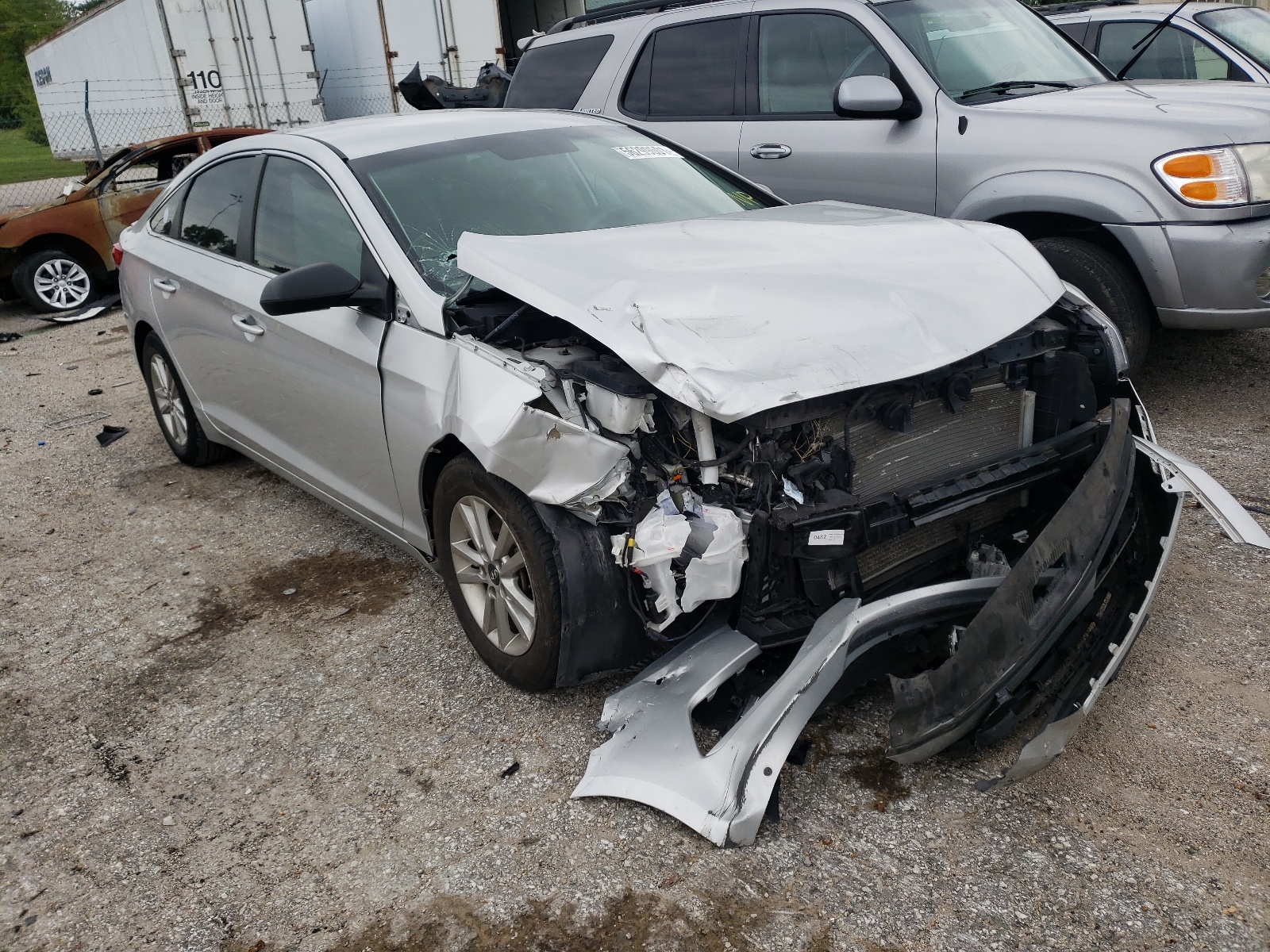 HYUNDAI SONATA SE 2017 with VIN 5NPE24AF9HH515670 - Photo from auction