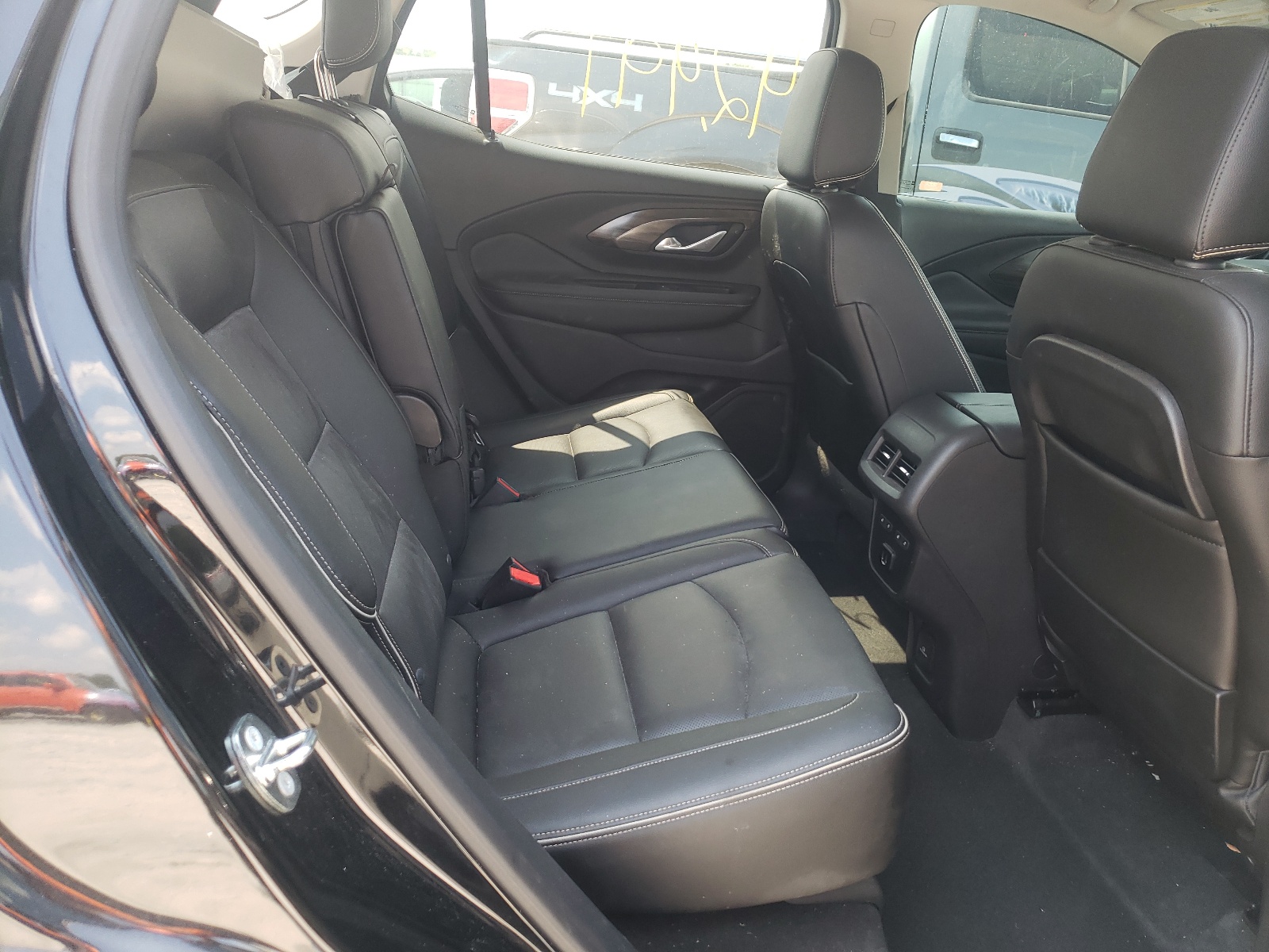 Photo 6 from auction – 2018 GMC TERRAIN DE with VIN 3GKALXEX7JL141831