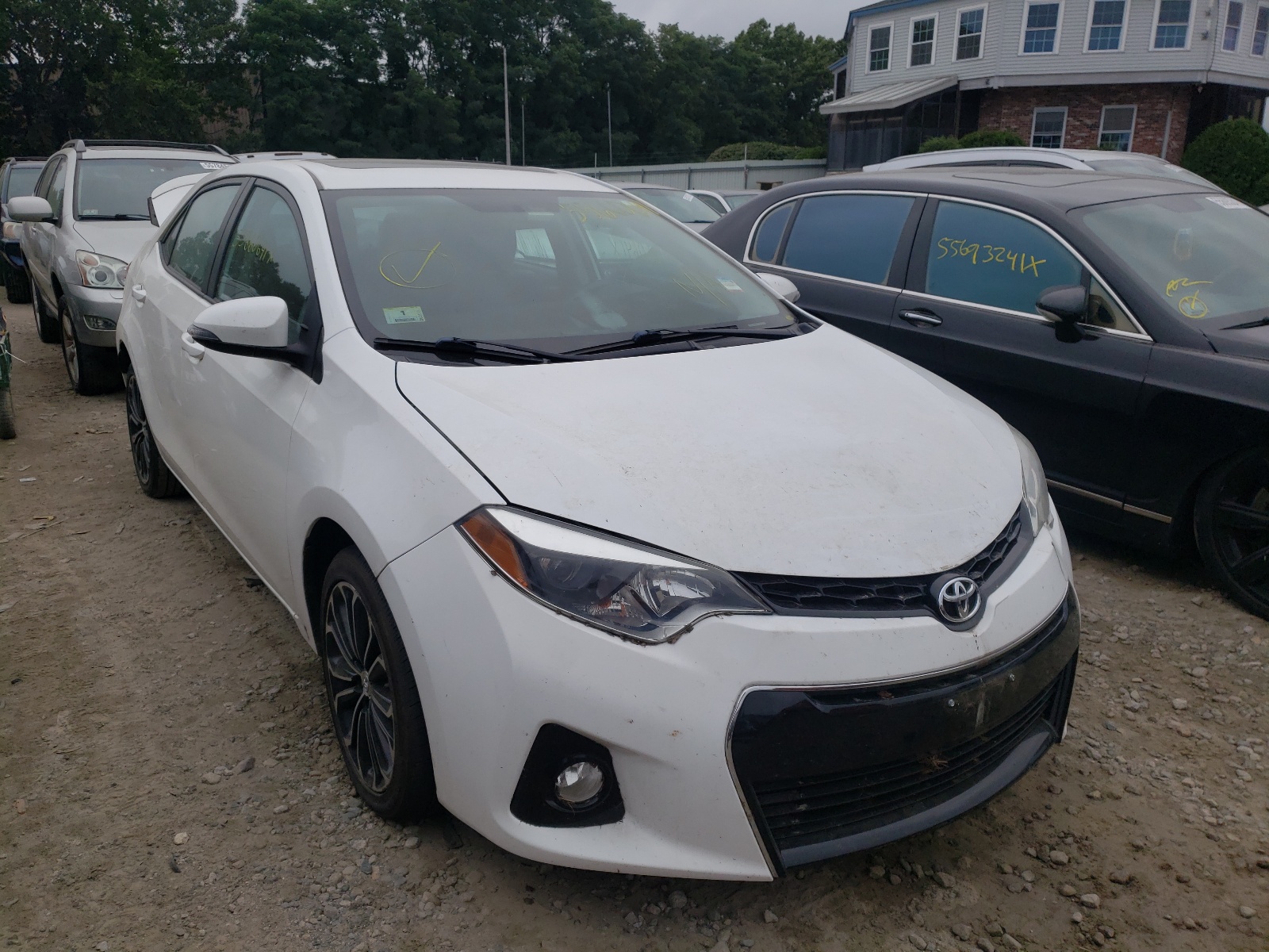 TOYOTA COROLLA L 2015 with VIN 2T1BURHE7FC271542 - Photo from auction