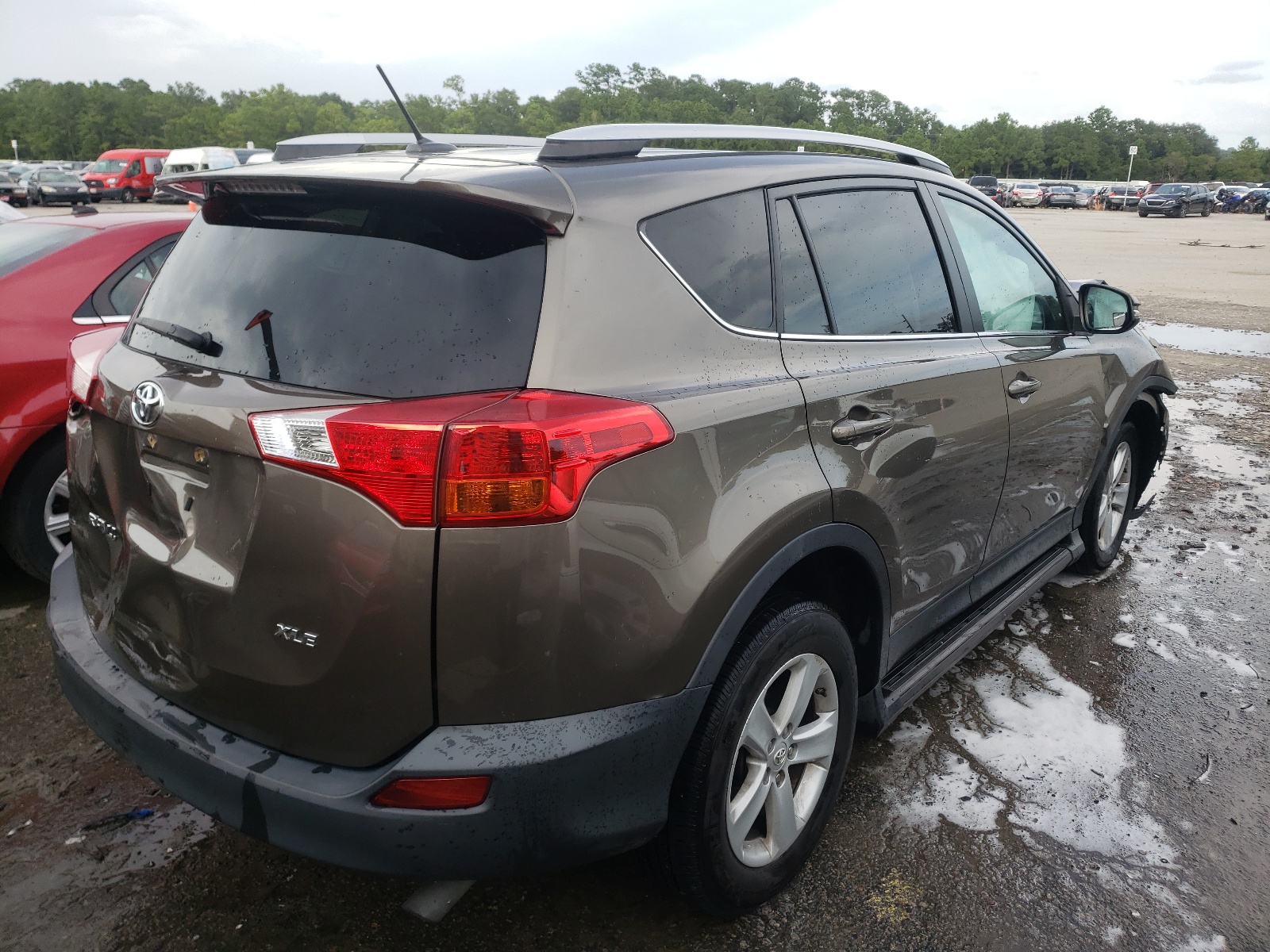 Photo 4 from auction – 2013 TOYOTA RAV4 XLE with VIN 2T3WFREV4DW051777