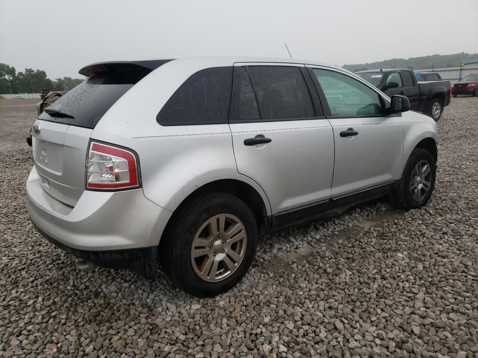Photo 4 from auction – 2010 FORD EDGE SE with VIN 2FMDK3GC6ABB13623