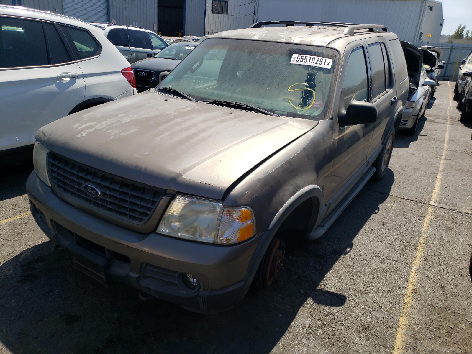 Photo 2 from auction – 2004 FORD EXPLORER with VIN 1FMDU73W93ZA28289