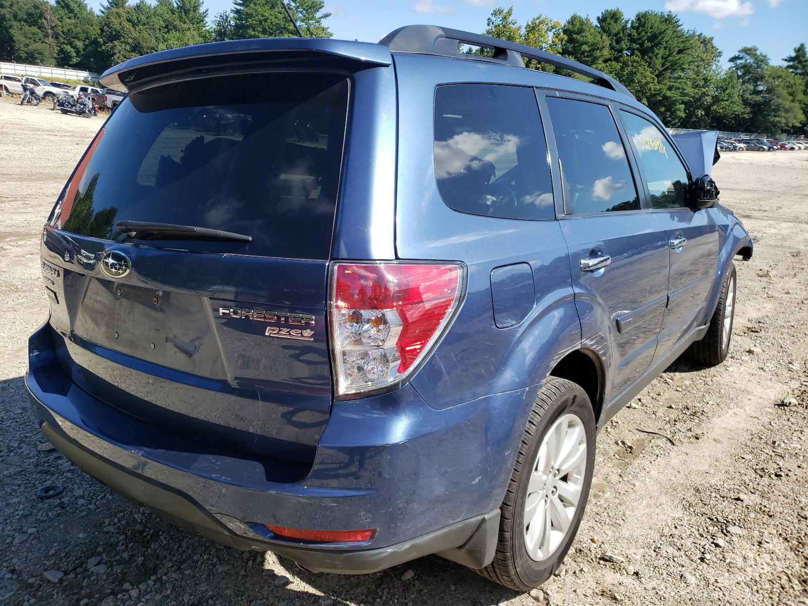 Photo 4 from auction – 2012 SUBARU FORESTER L with VIN JF2SHAEC5CH447103