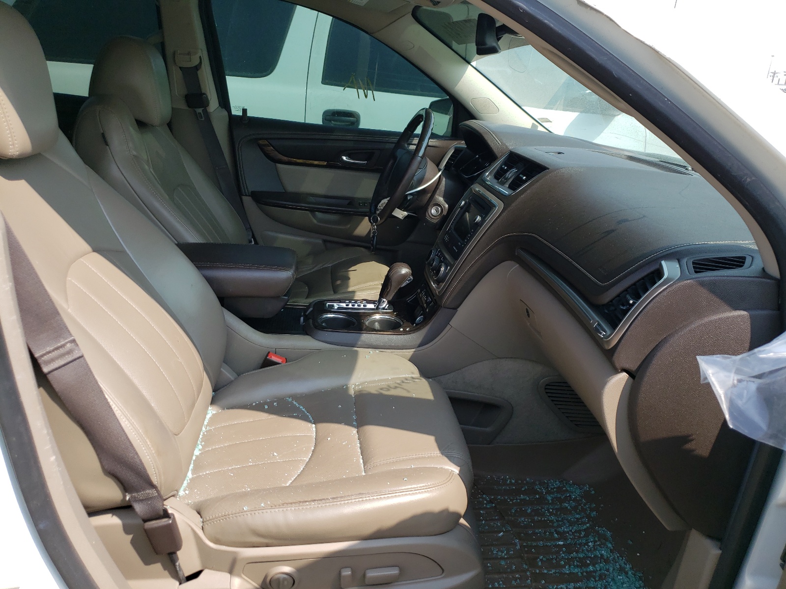 Фото 5 с аукциона – 2015 GMC ACADIA DEN с VIN 1GKKVTKDXFJ202976