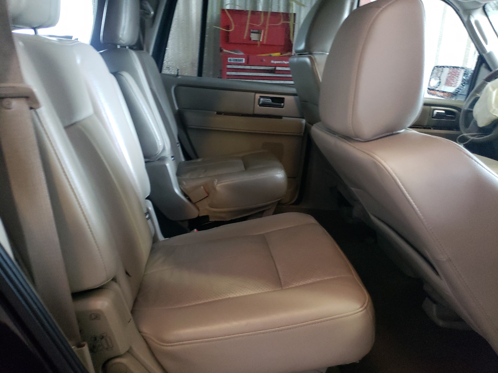 Photo 6 from auction – 2010 FORD EXPEDITION with VIN 1FMJU1K57AEB72596