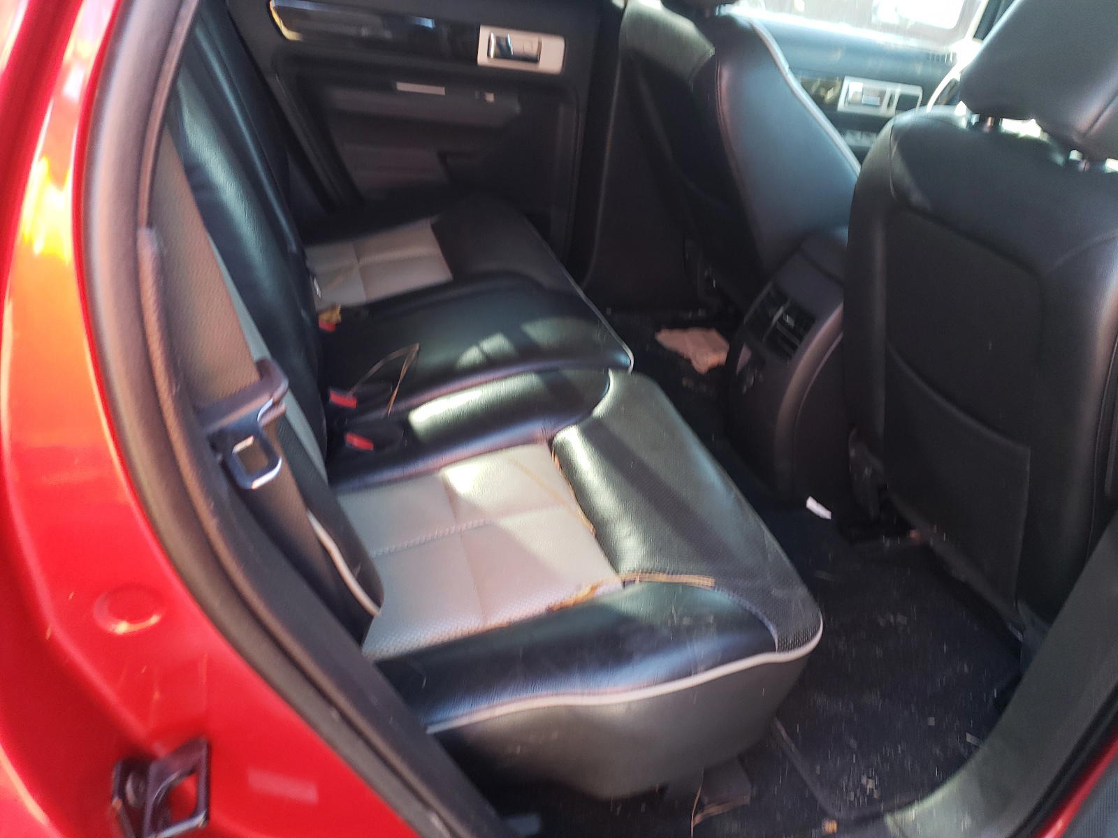 Photo 6 from auction – 2008 LINCOLN MKX with VIN 2LMDU68C08BJ06269