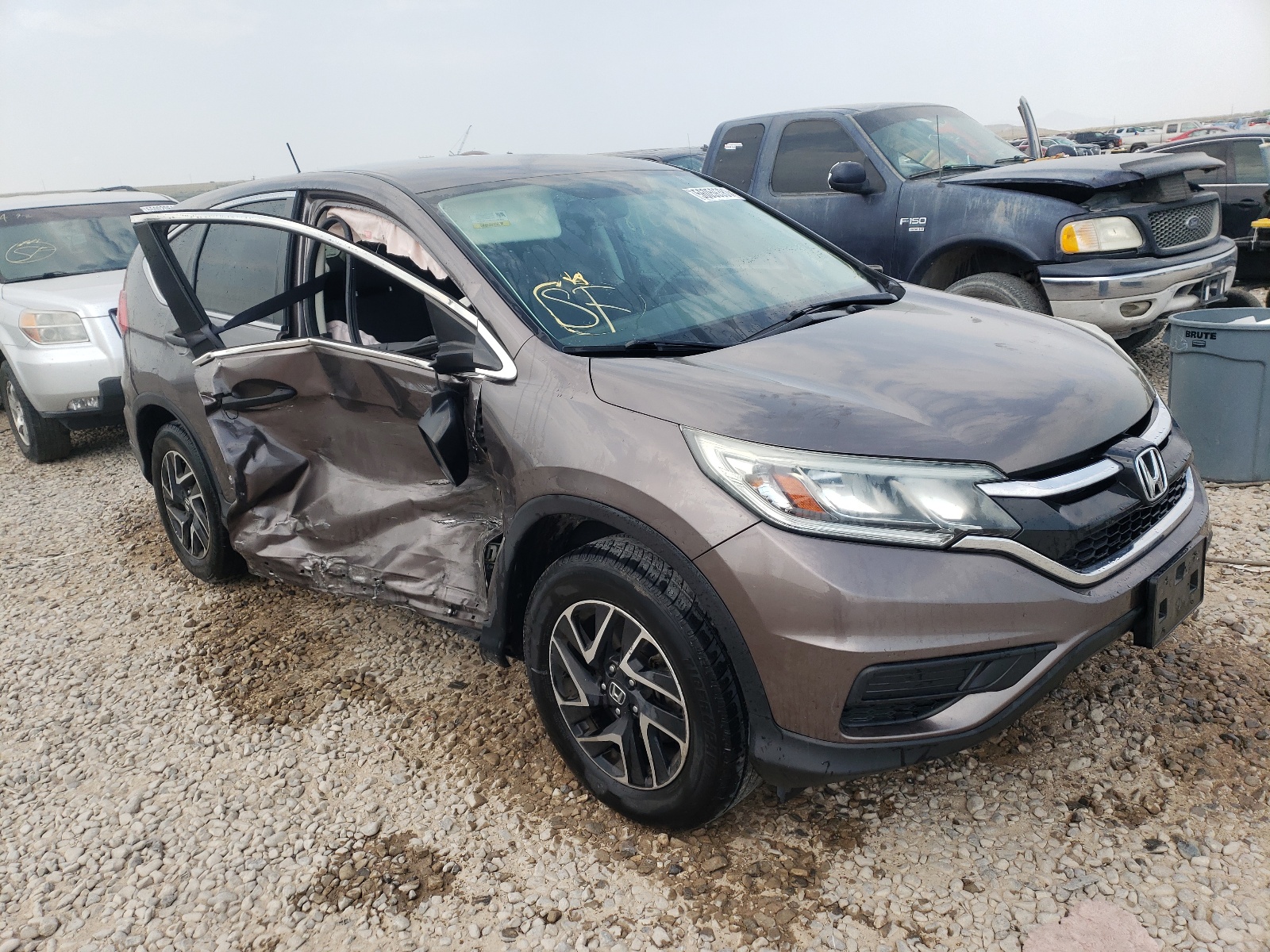 HONDA CR-V SE 2016 with VIN 2HKRM4H40GH651698 - Photo from auction