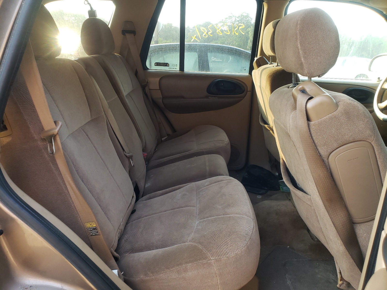 Photo 6 from auction – 2002 CHEVROLET TRAIL BLAZ with VIN 1GNDT13S722335296