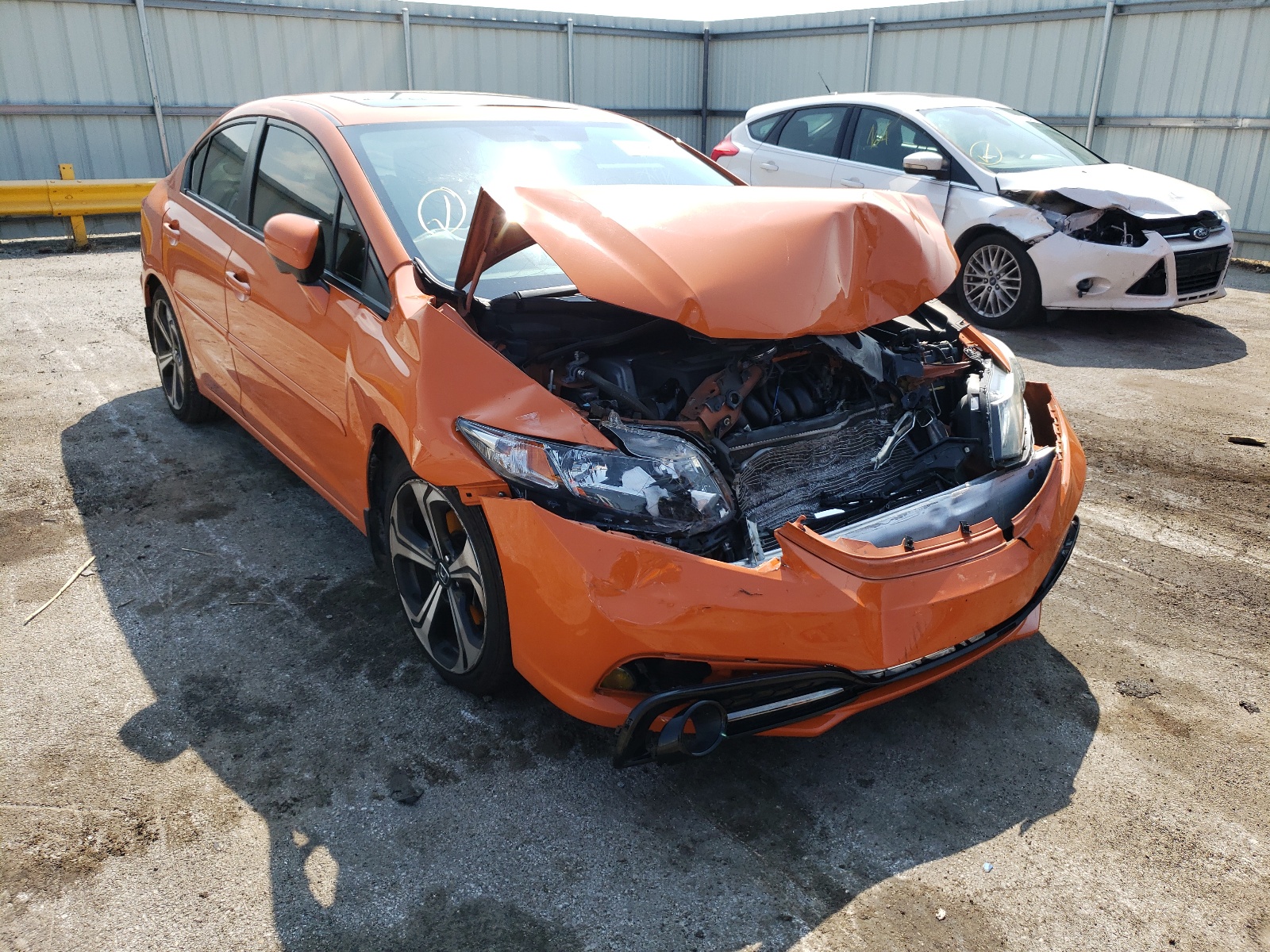HONDA CIVIC SI 2015 with VIN 2HGFB6E50FH704197 - Photo from auction