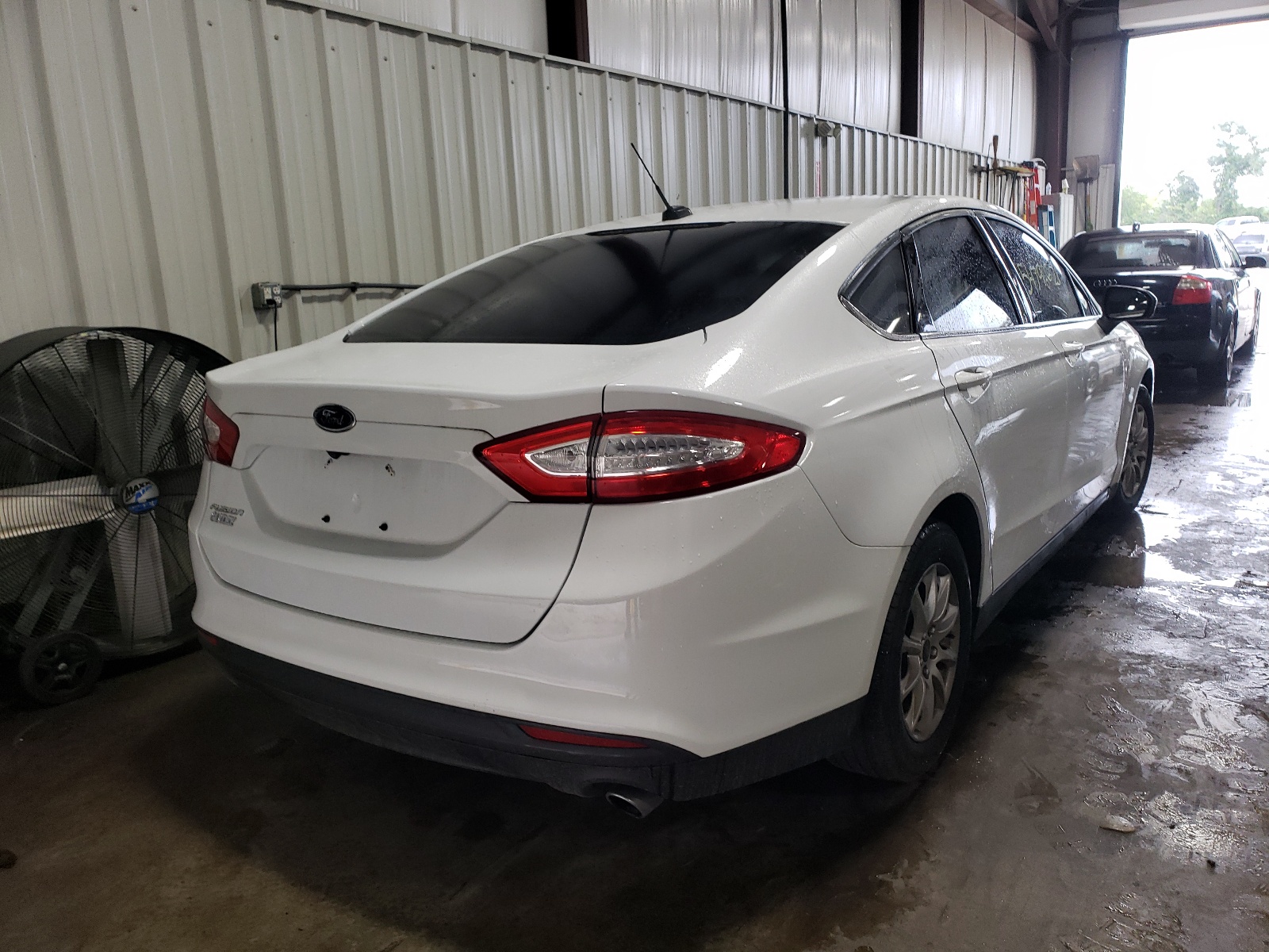Photo 4 from auction – 2016 FORD FUSION S with VIN 1FA6P0G79G5111139