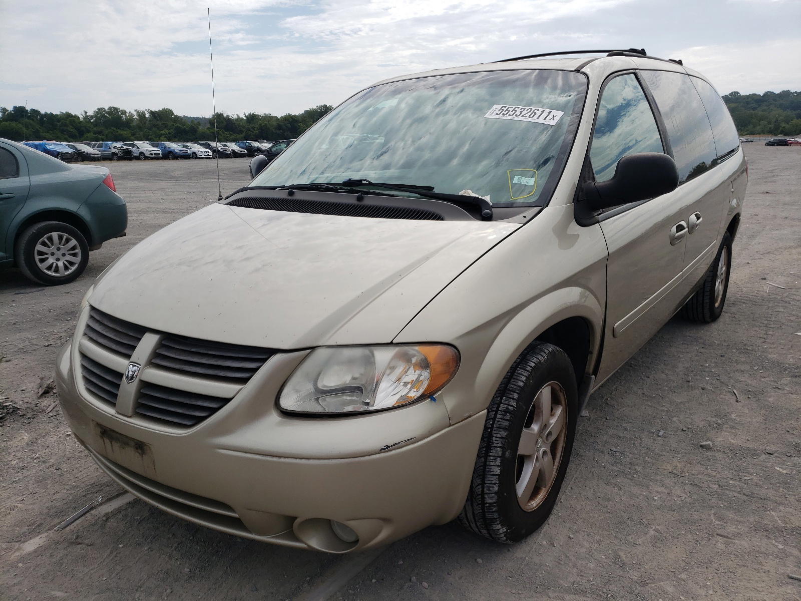 Photo 2 from auction – 2007 DODGE GRAND CARA with VIN 2D4GP44L67R216198