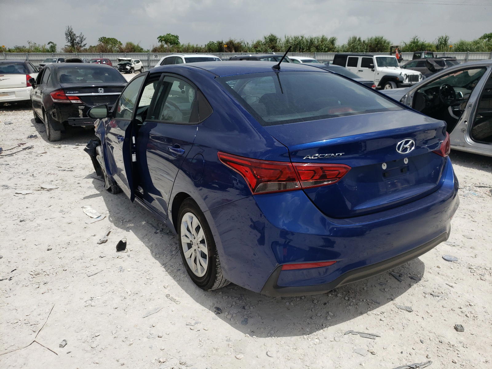 Photo 3 from auction – 2020 HYUNDAI ACCENT SE with VIN 3KPC24A67LE106250