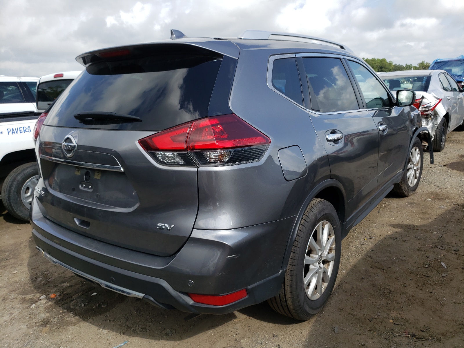 Photo 4 from auction – 2020 NISSAN ROGUE S with VIN KNMAT2MT9LP500536