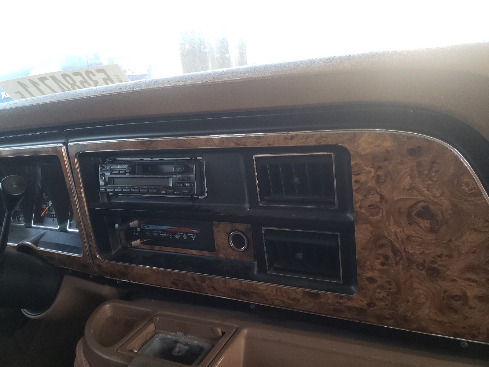 Photo 9 from auction – 1987 FLEETWOOD JAMBOREE with VIN 1FDKE30L8HHB45365