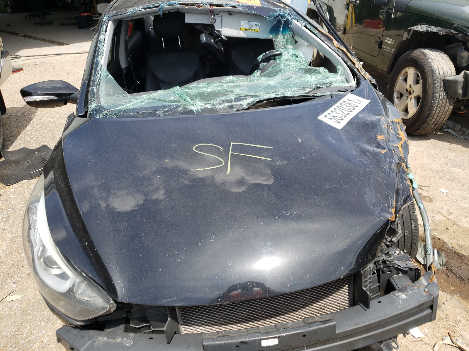 Photo 7 from auction – 2016 HYUNDAI ELANTRA with VIN KMHDH4AE8GU552257