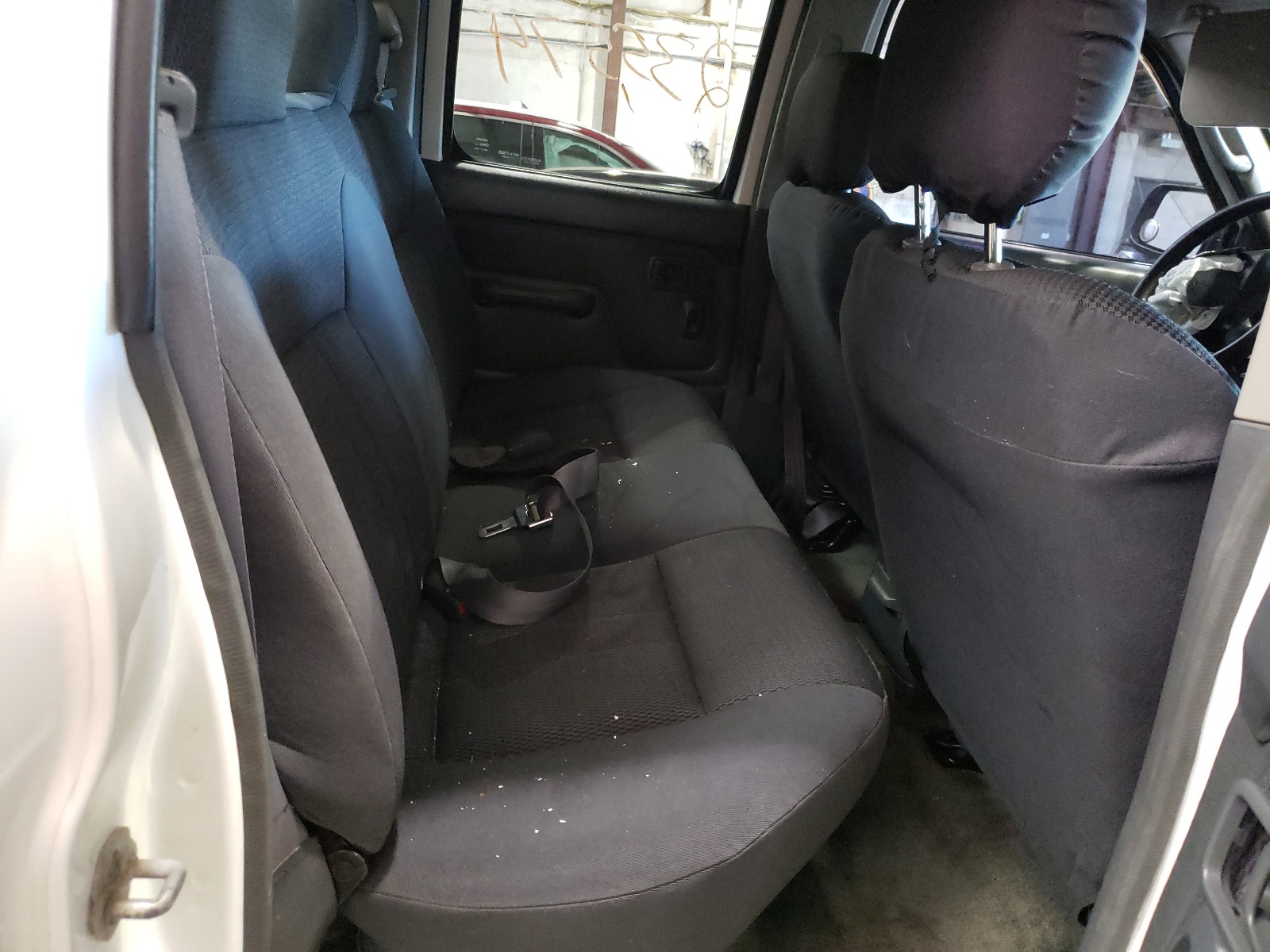 Photo 6 from auction – 2003 NISSAN FRONTIER C with VIN 1N6MD27YX3C400080