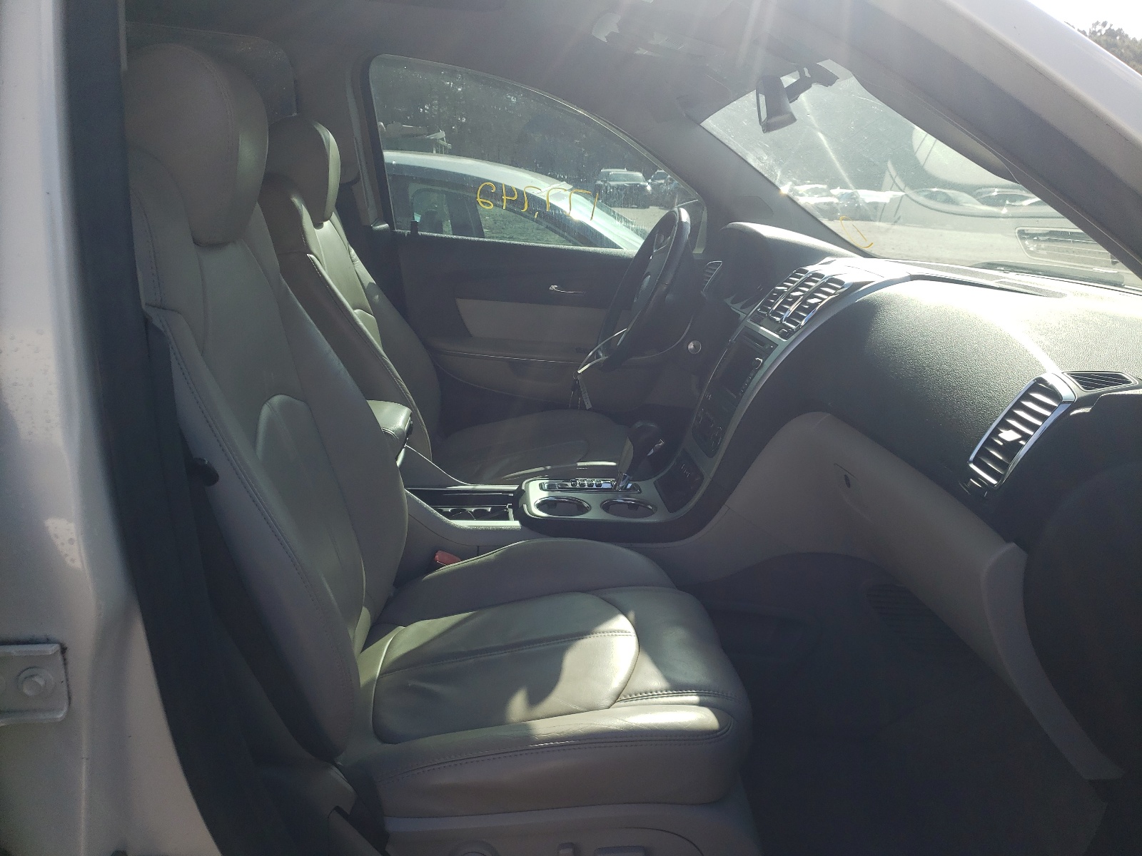 Photo 5 from auction – 2008 GMC ACADIA SLT with VIN 1GKEV33758J178210
