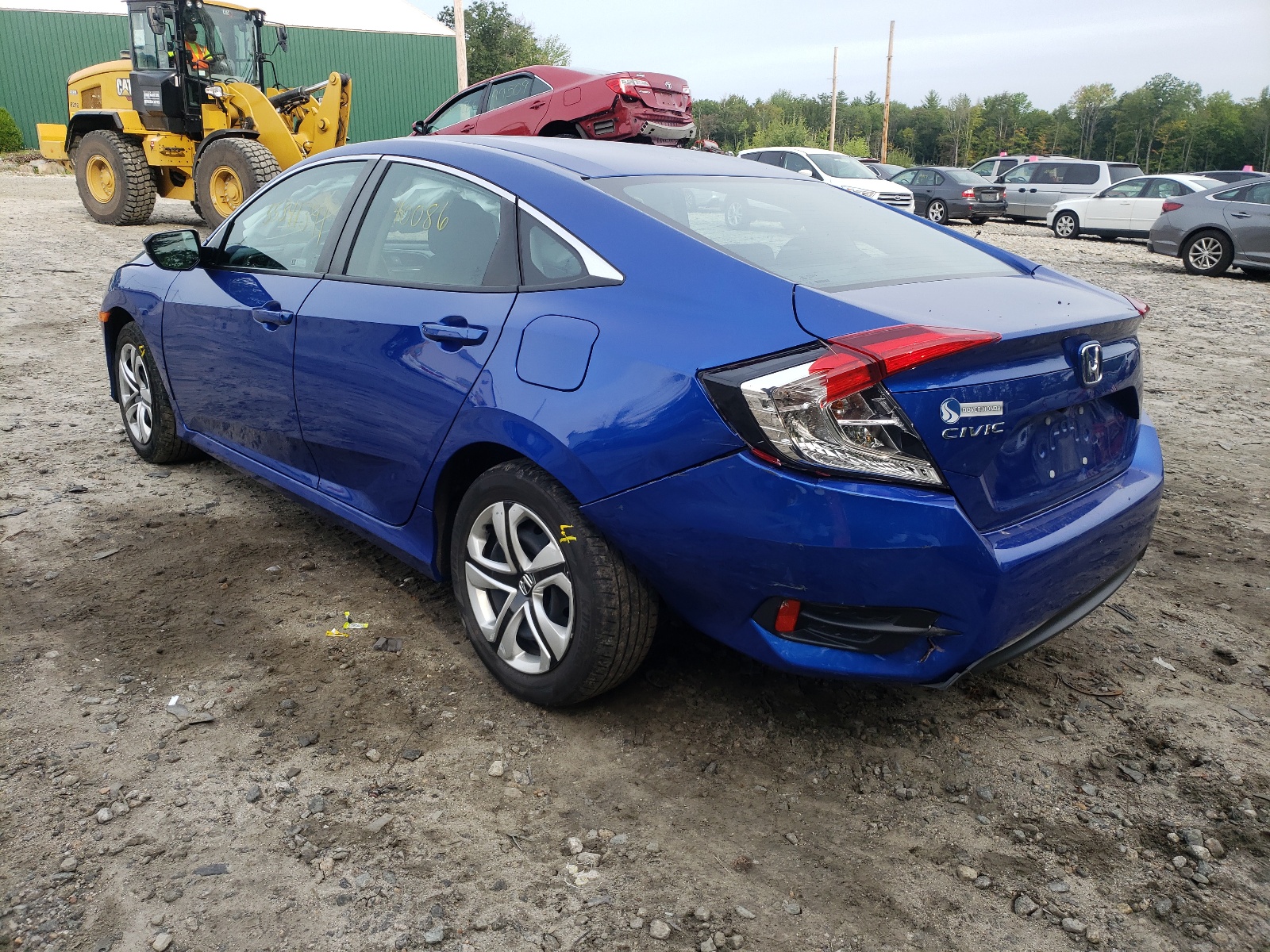 Photo 3 from auction – 2018 HONDA CIVIC LX with VIN 19XFC2F57JE029620