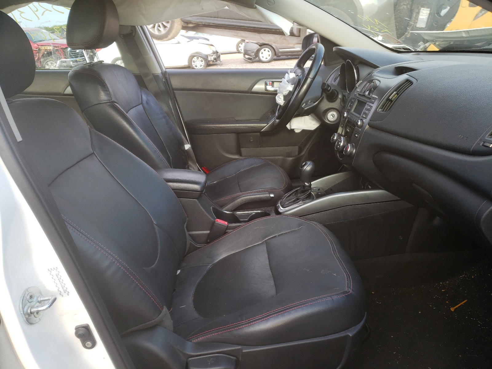 Photo 5 from auction – 2013 KIA FORTE SX with VIN KNAFW4A31D5657419
