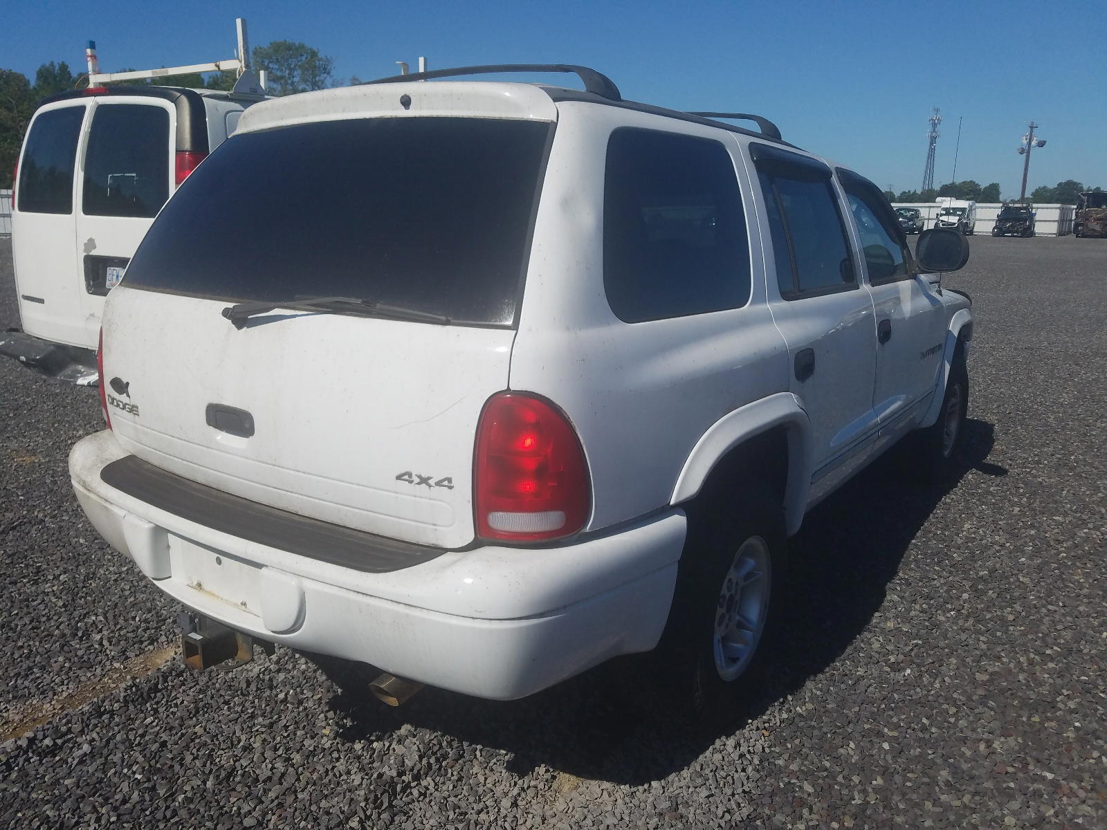 Photo 4 from auction – 2000 DODGE DURANGO with VIN 1B4HS28Z5YF112391