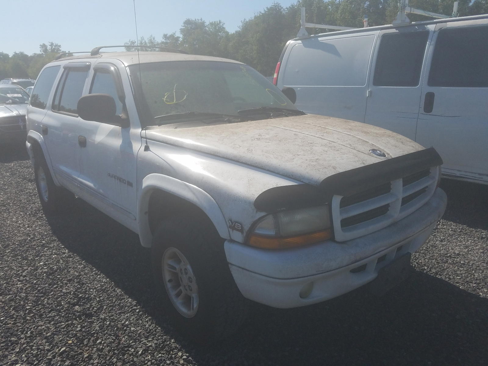 DODGE DURANGO 2000 with VIN 1B4HS28Z5YF112391 - Photo from auction