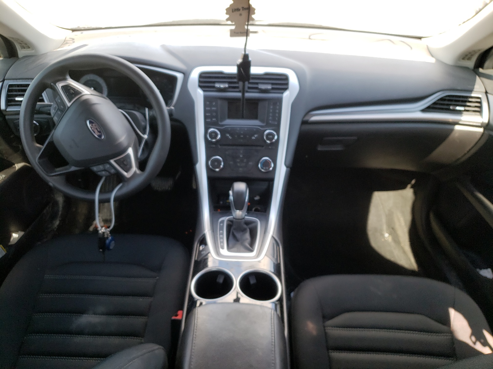 Photo 9 from auction – 2014 FORD FUSION SE with VIN 3FA6P0H75ER135401
