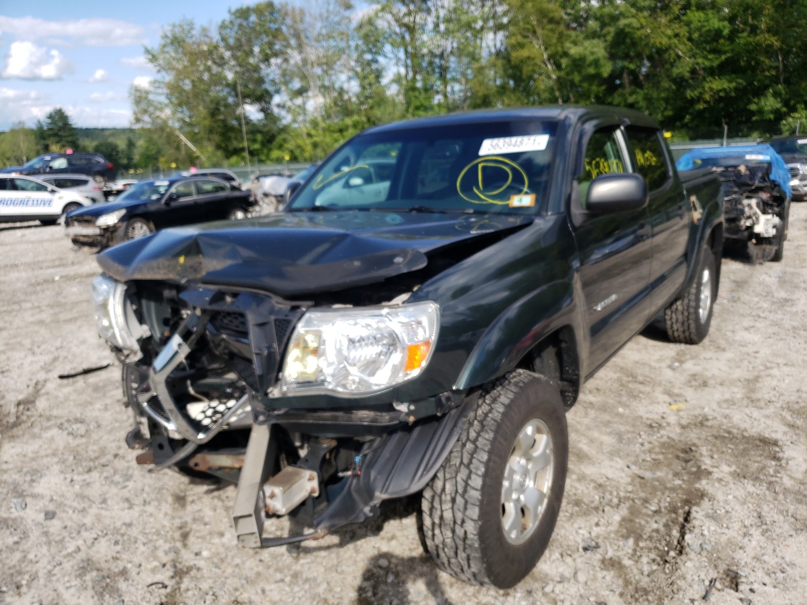 Photo 2 from auction – 2011 TOYOTA TACOMA DOU with VIN 3TMLU4EN4BM065382