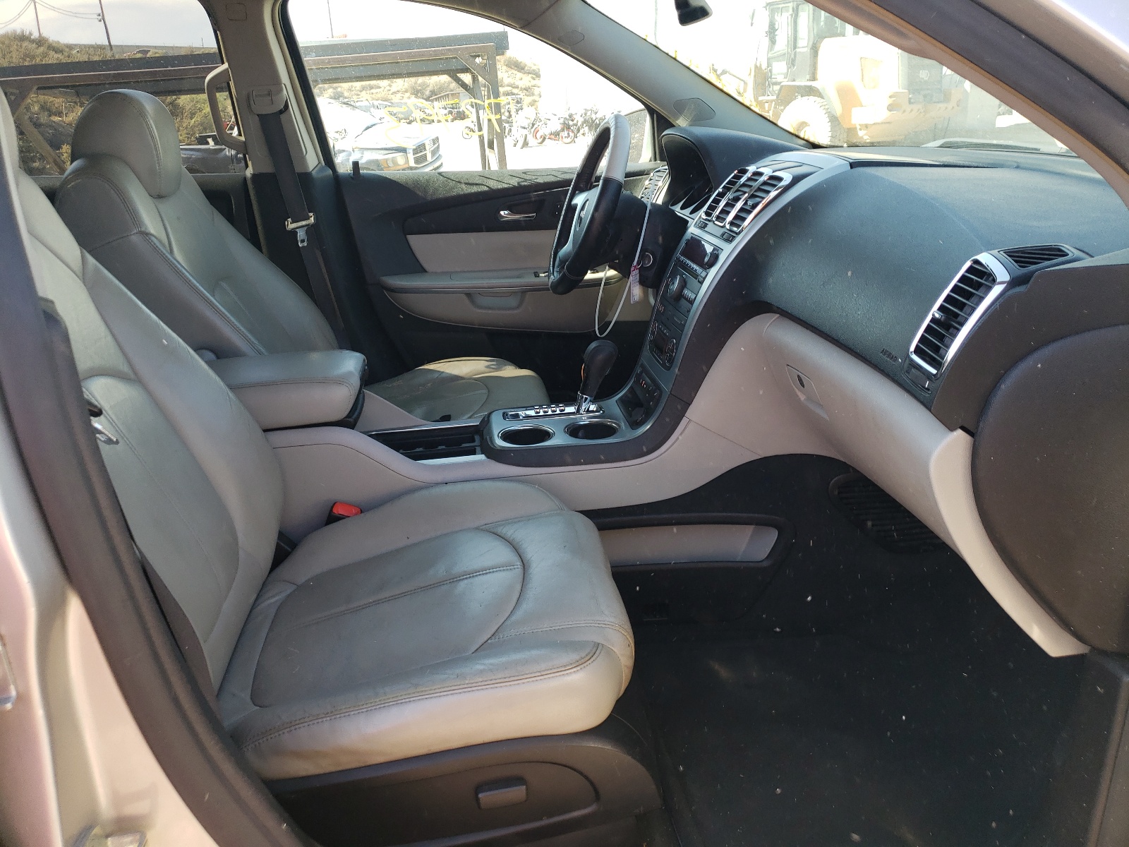 Photo 5 from auction – 2007 GMC ACADIA SLT with VIN 1GKEV23767J161263