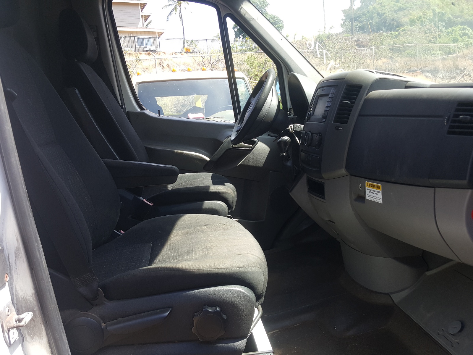 Photo 5 from auction – 2015 MERCEDES-BENZ SPRINTER 2 with VIN WD3PE8DC8F5964192