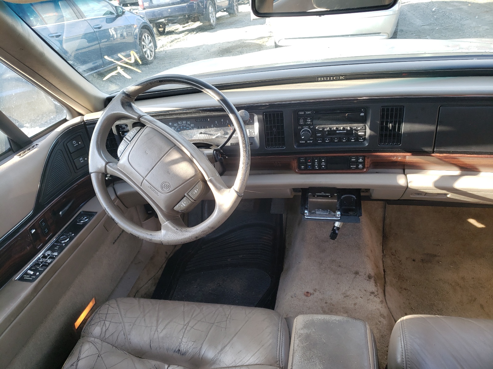 Photo 9 from auction – 1997 BUICK LESABRE LI with VIN 1G4HR52K1VH508521
