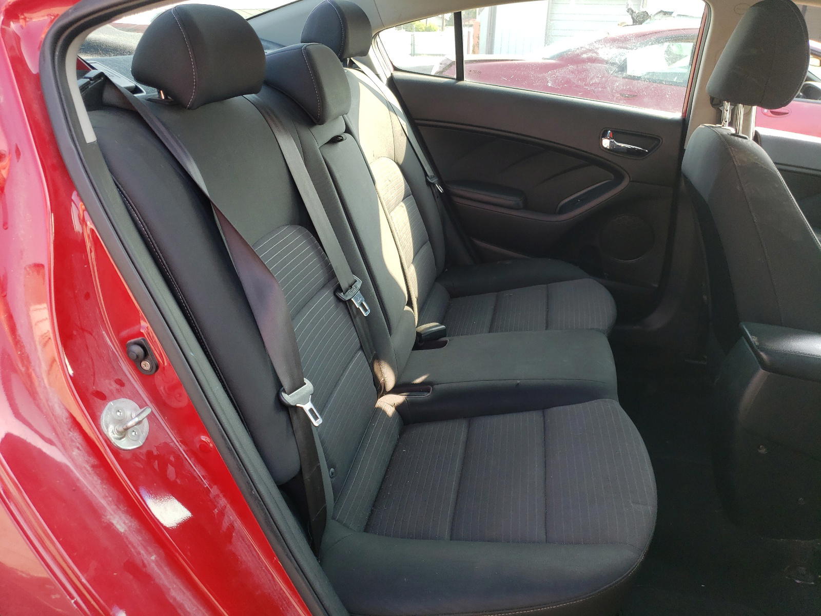 Photo 6 from auction – 2014 KIA FORTE LX with VIN KNAFX4A69E5126591