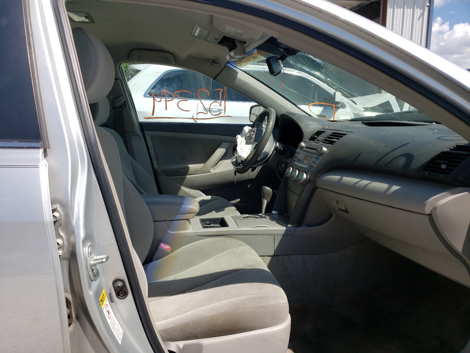 Photo 5 from auction – 2007 TOYOTA CAMRY CE with VIN 4T1BE46K47U055642